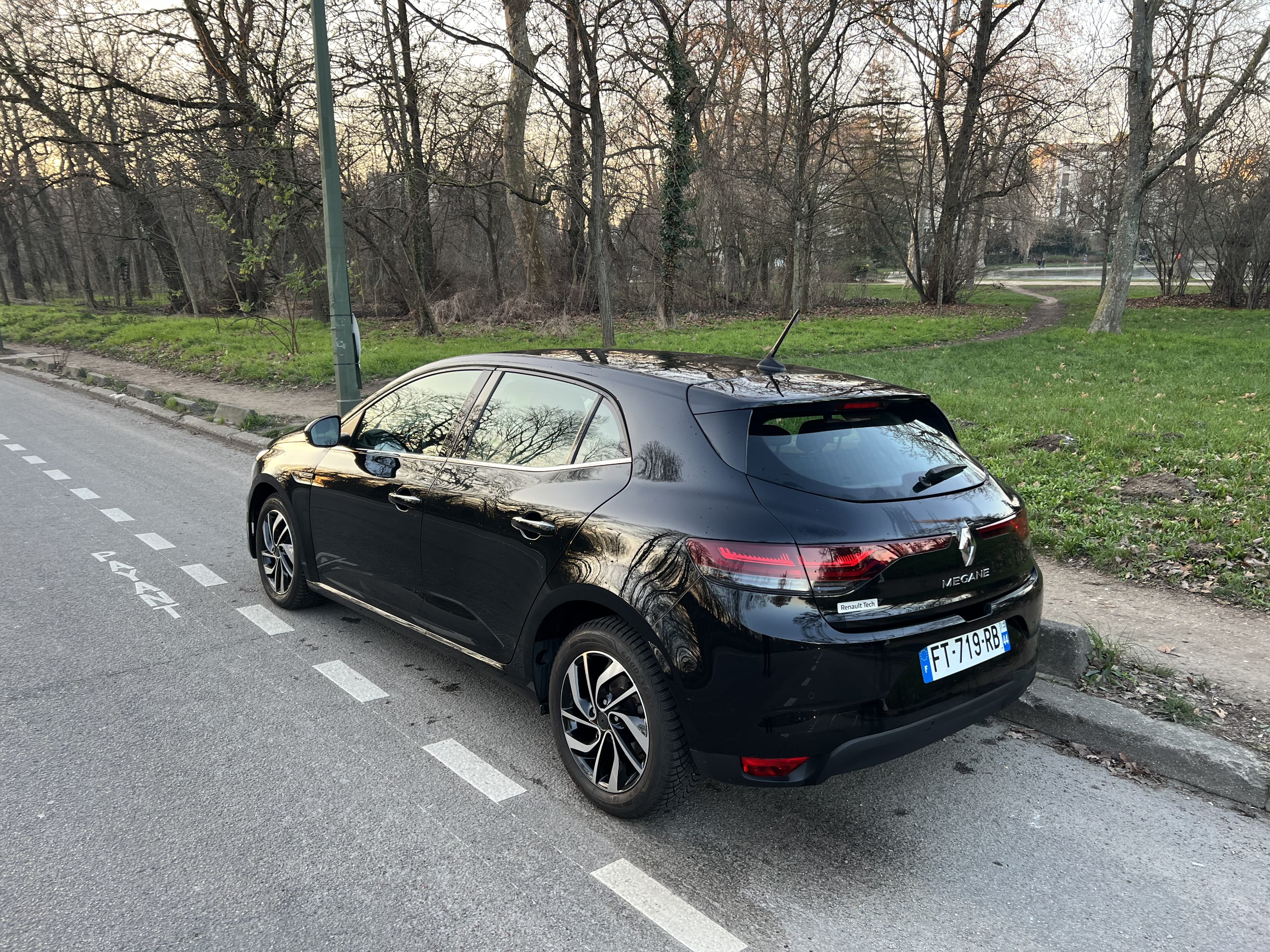 Renault Mégane 1.3 Tce 140 EDC7 Limited avec GPS