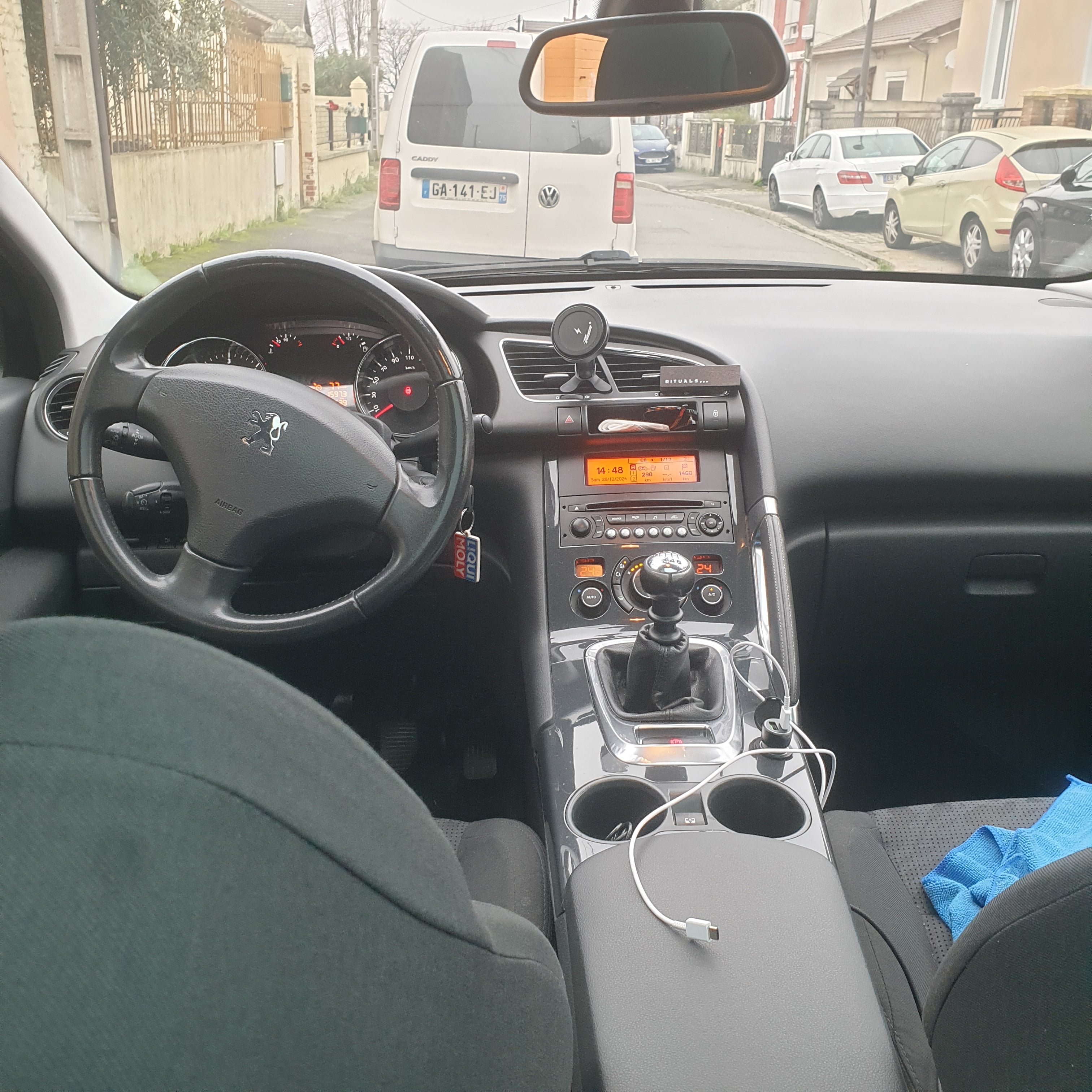 Peugeot 3008 avec Siège bébé