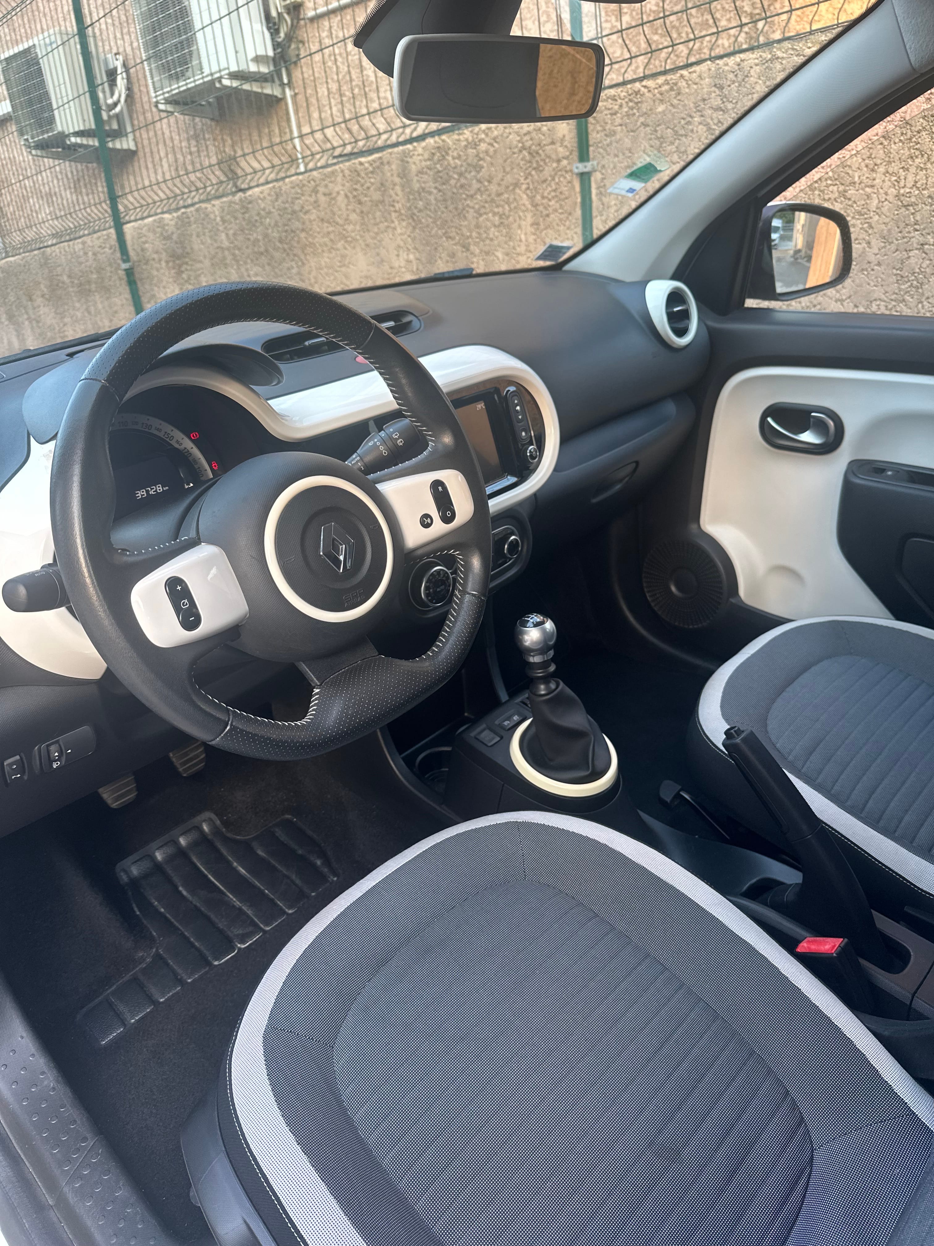 Renault Twingo III avec Caméra de recul
