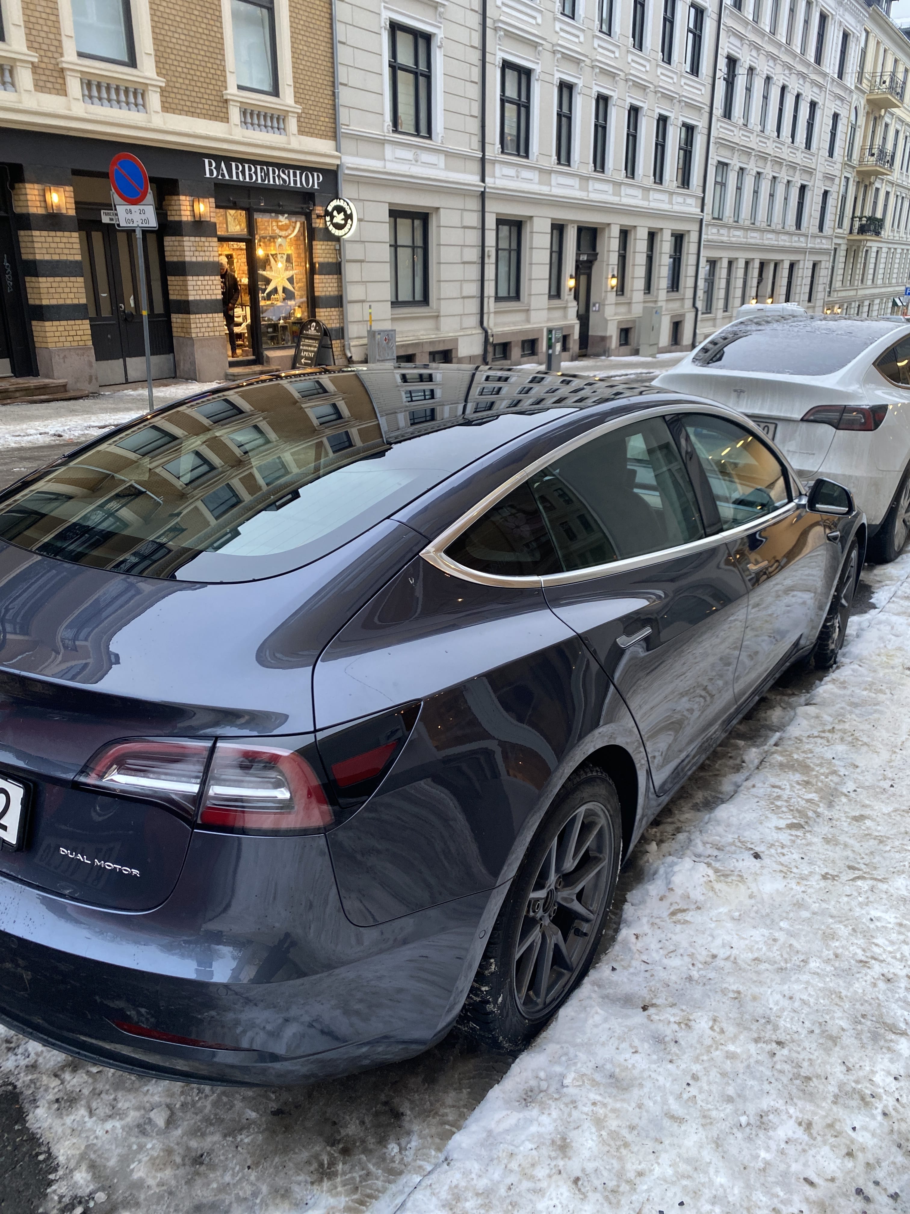 Tesla Model 3 med Aircondition