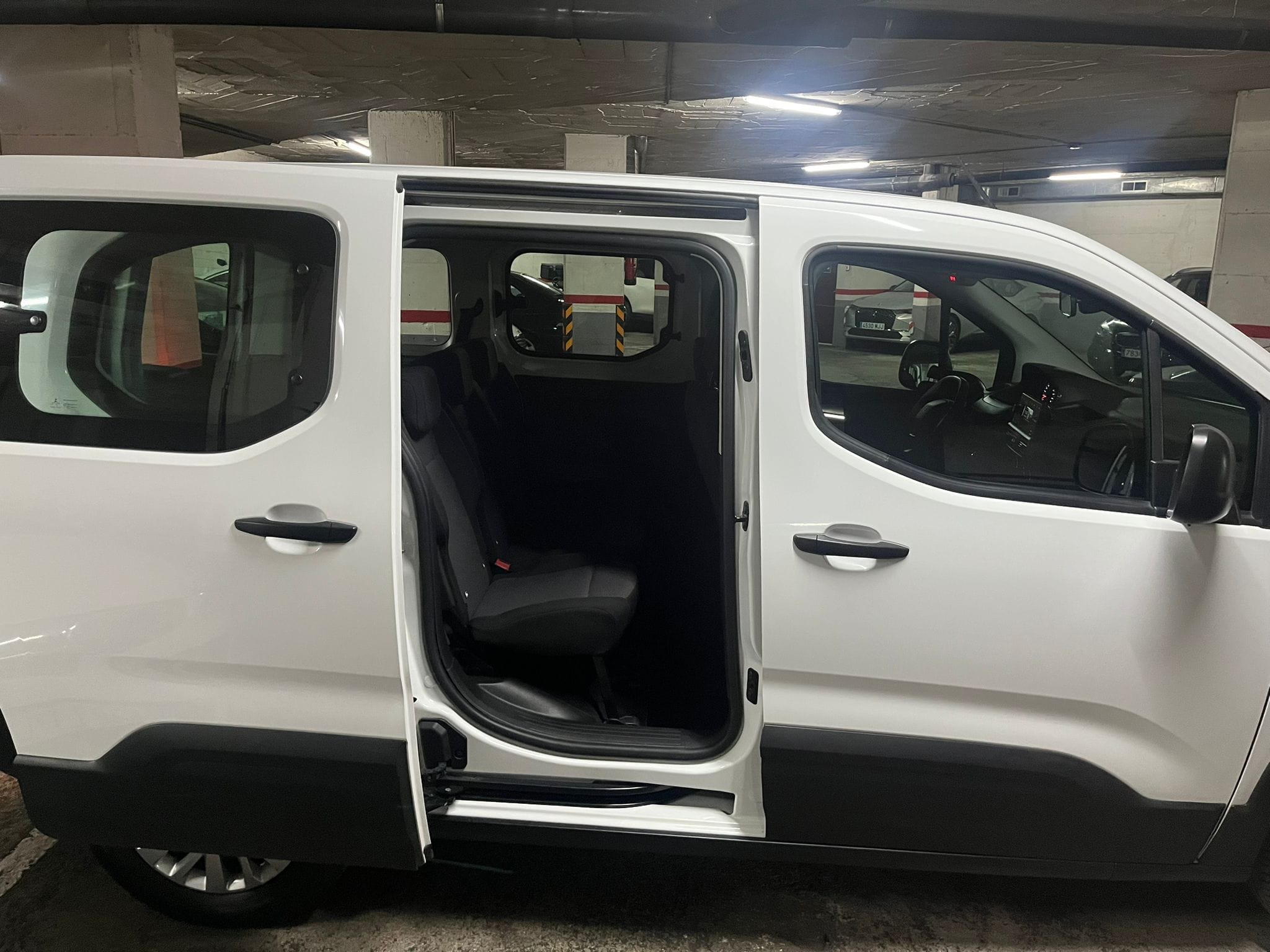Peugeot Rifter con Aire acondicionado
