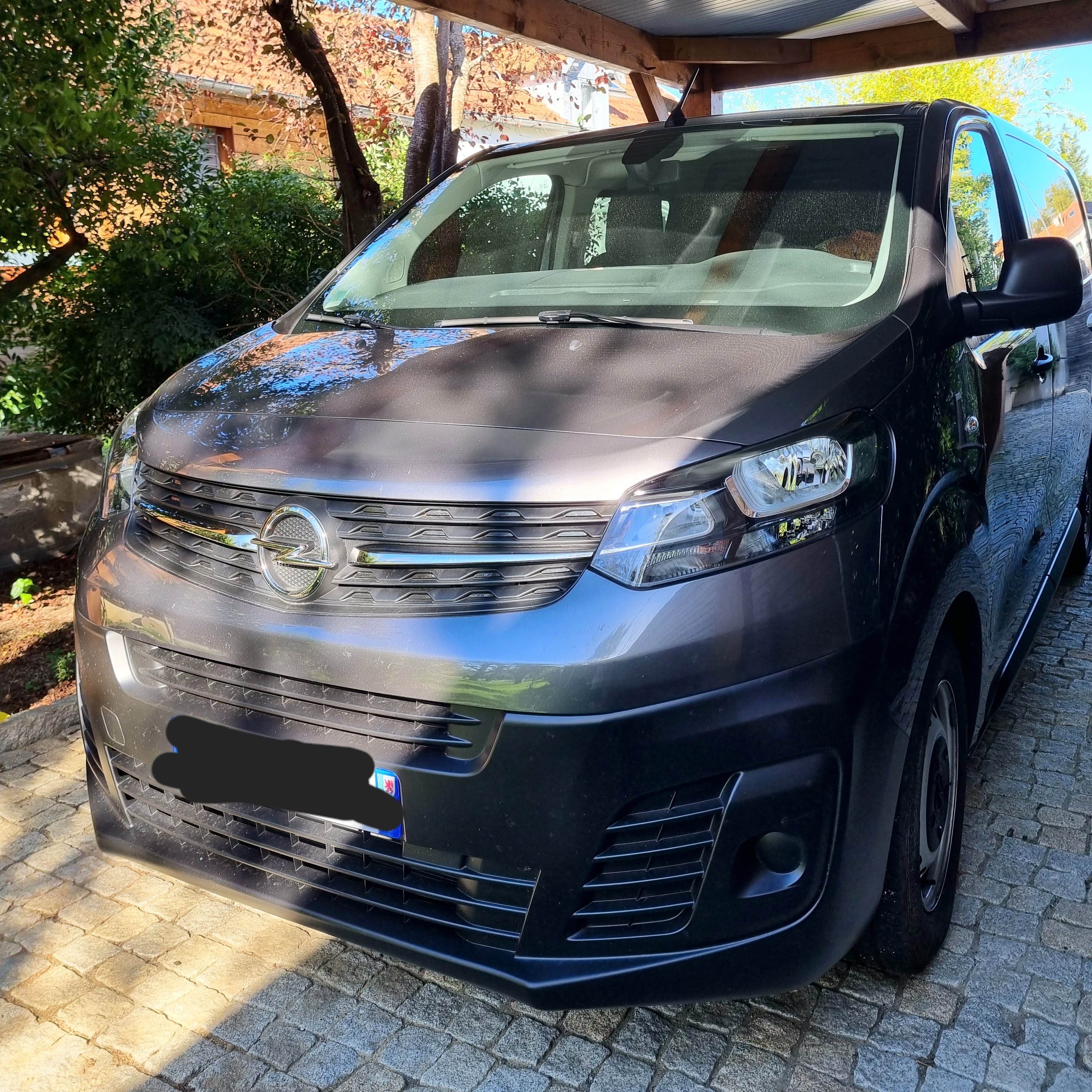 Opel Vivaro Combi, 2022, Diesel, 6 places