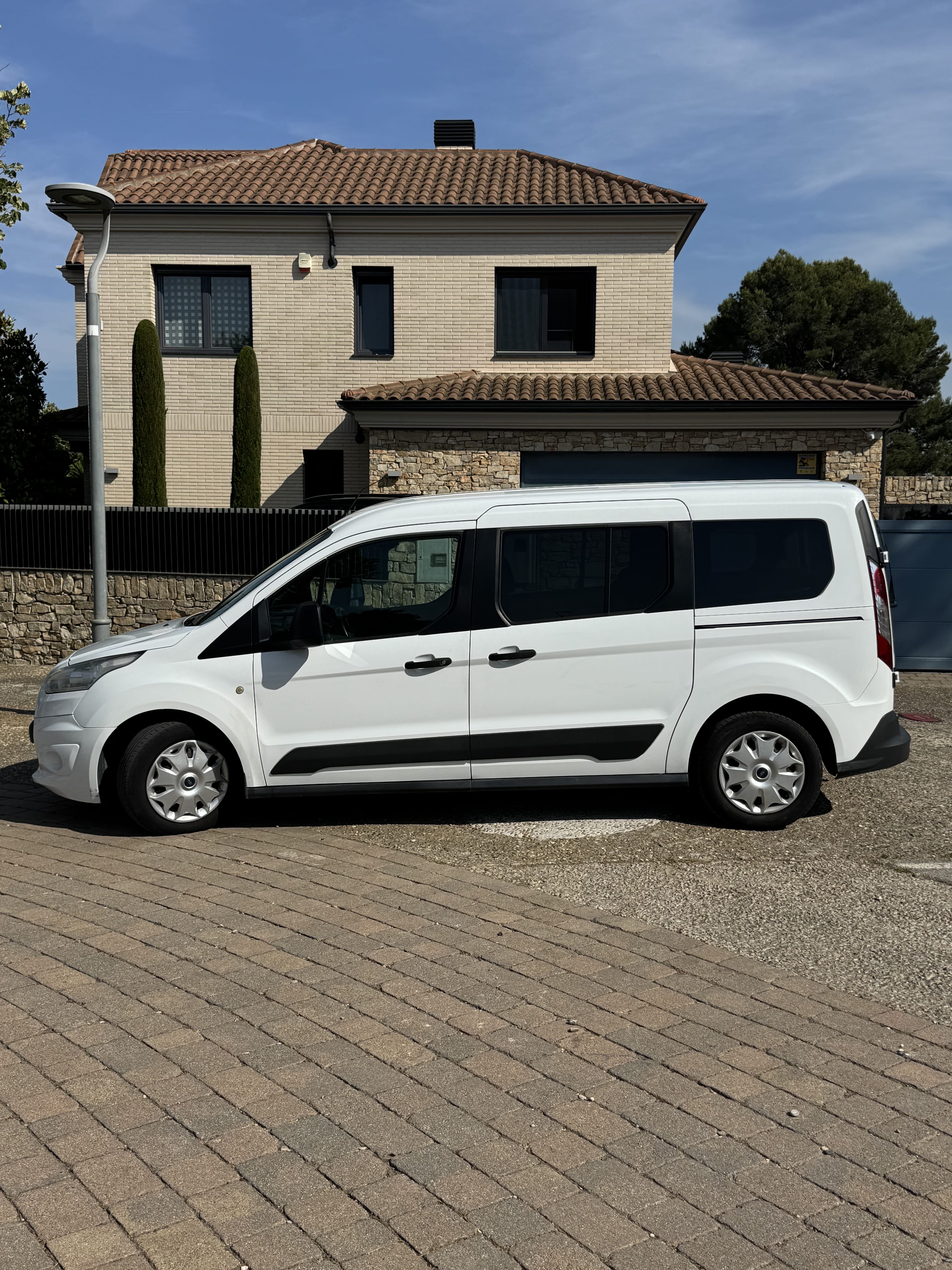 Ford Transit Connect con Aire acondicionado