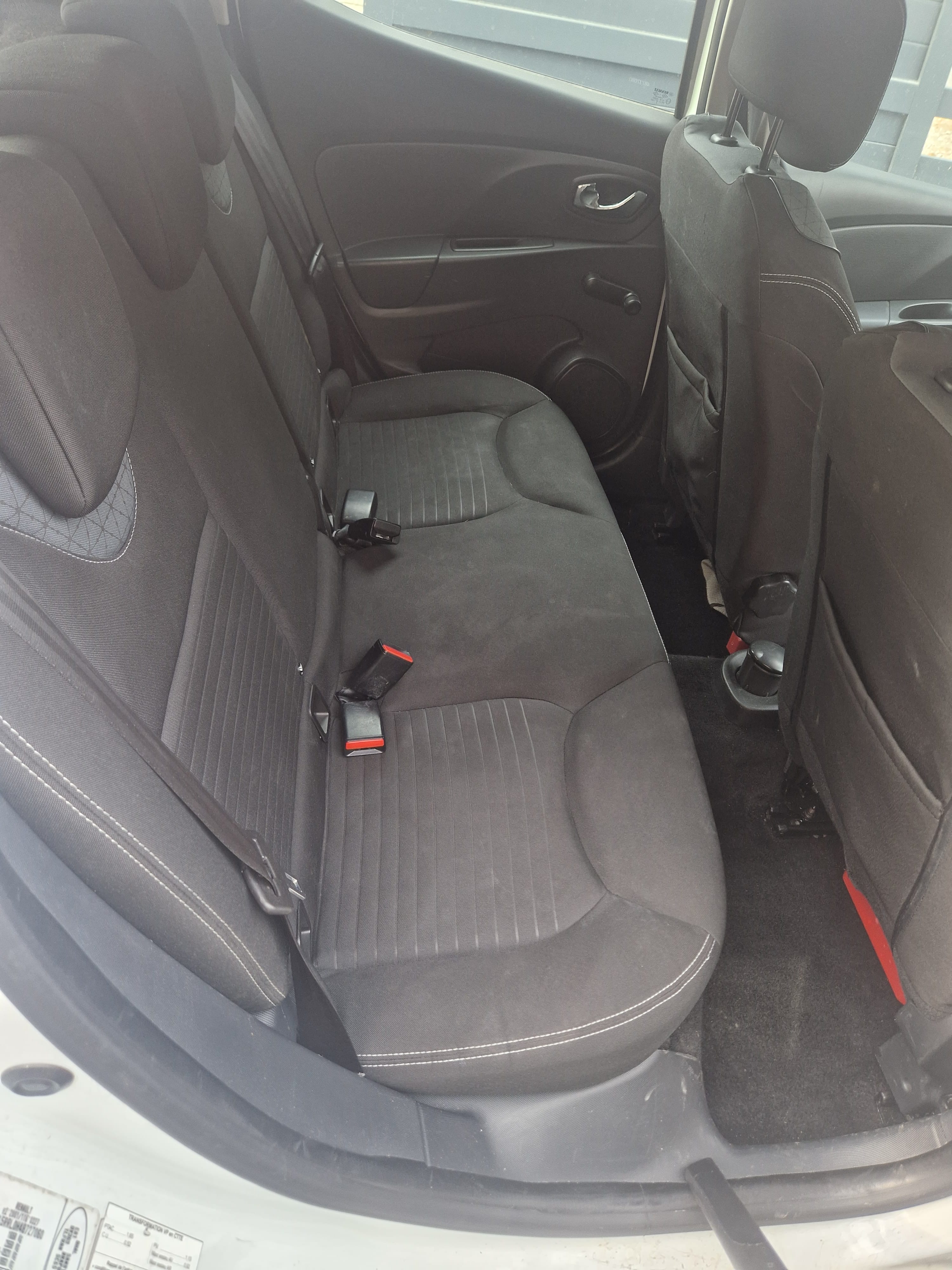 Renault Clio avec Attelage