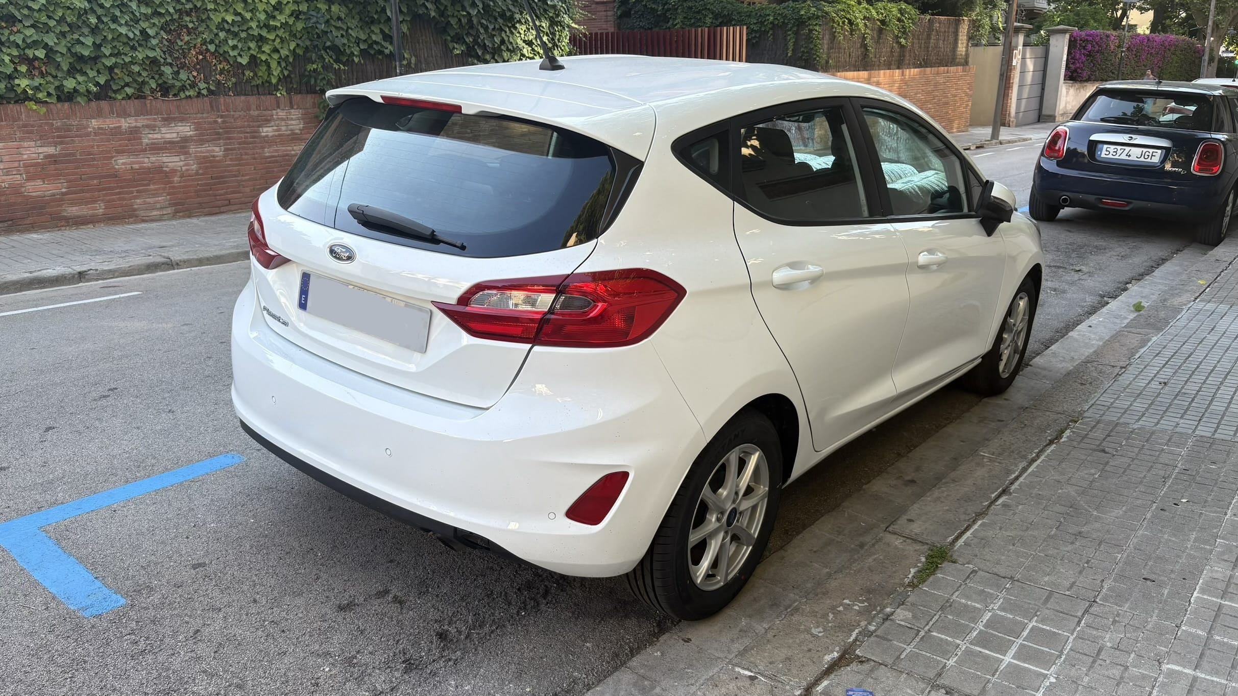 Ford Fiesta avec Régulateur de vitesse