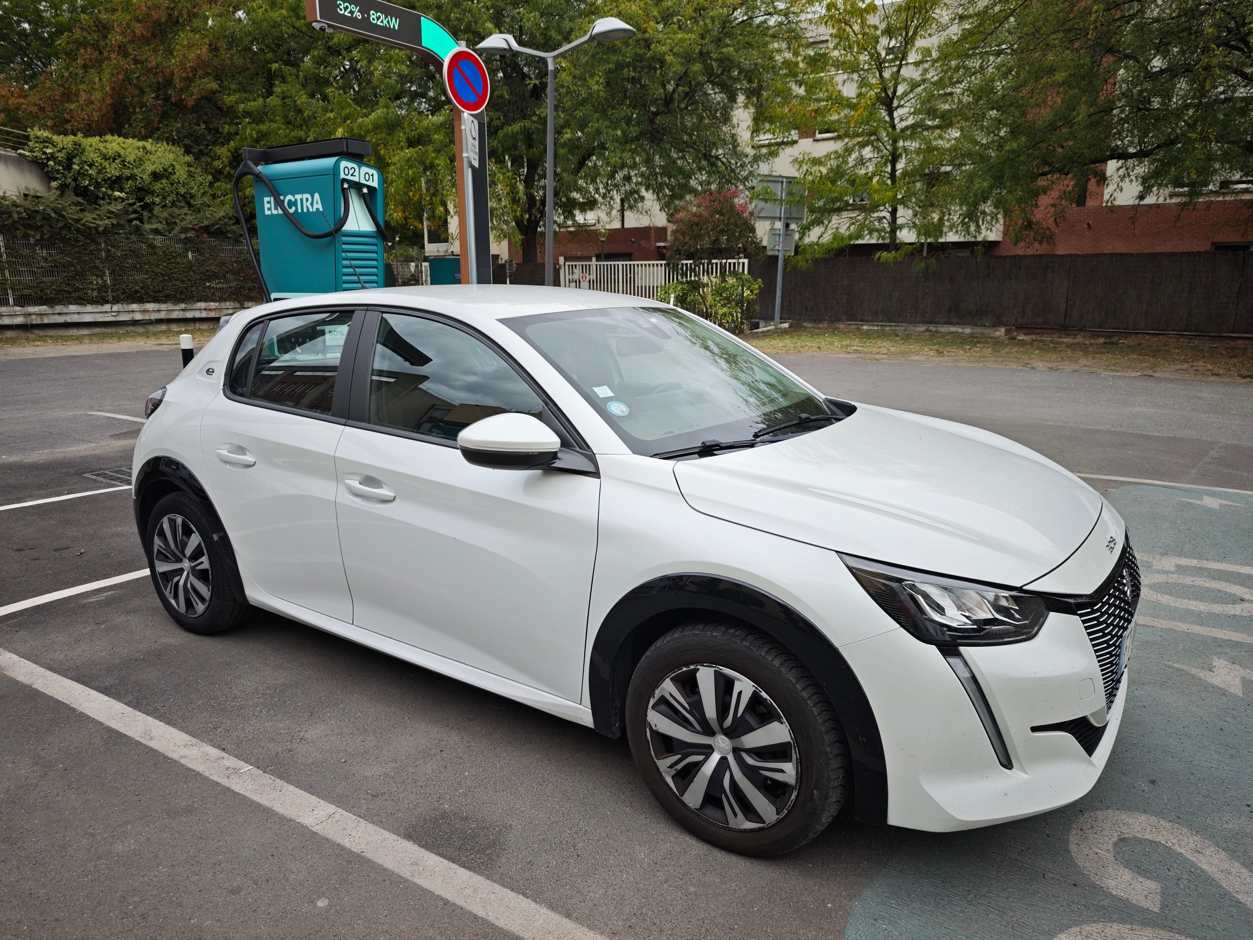 Peugeot e-208 Allure, 2020, Électrique, automatique