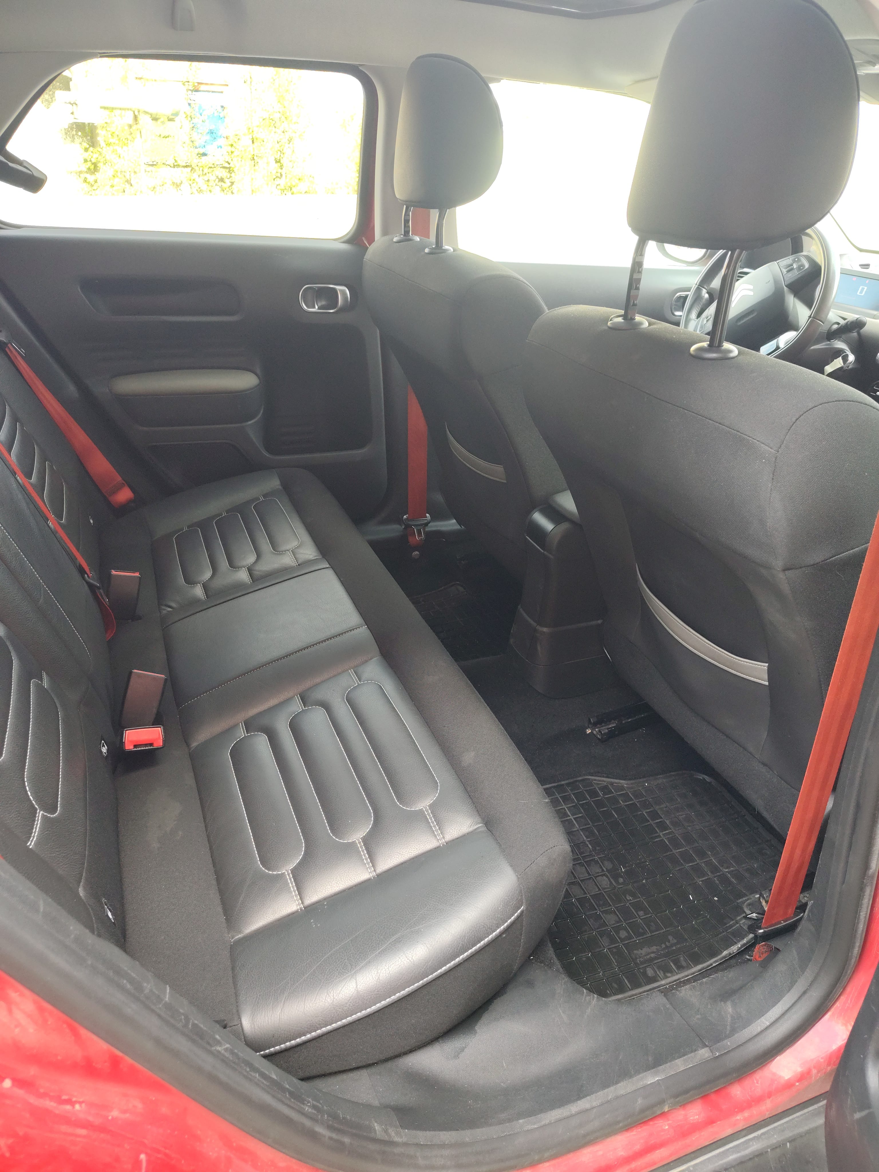 Citroen C4 Cactus med Bilradio