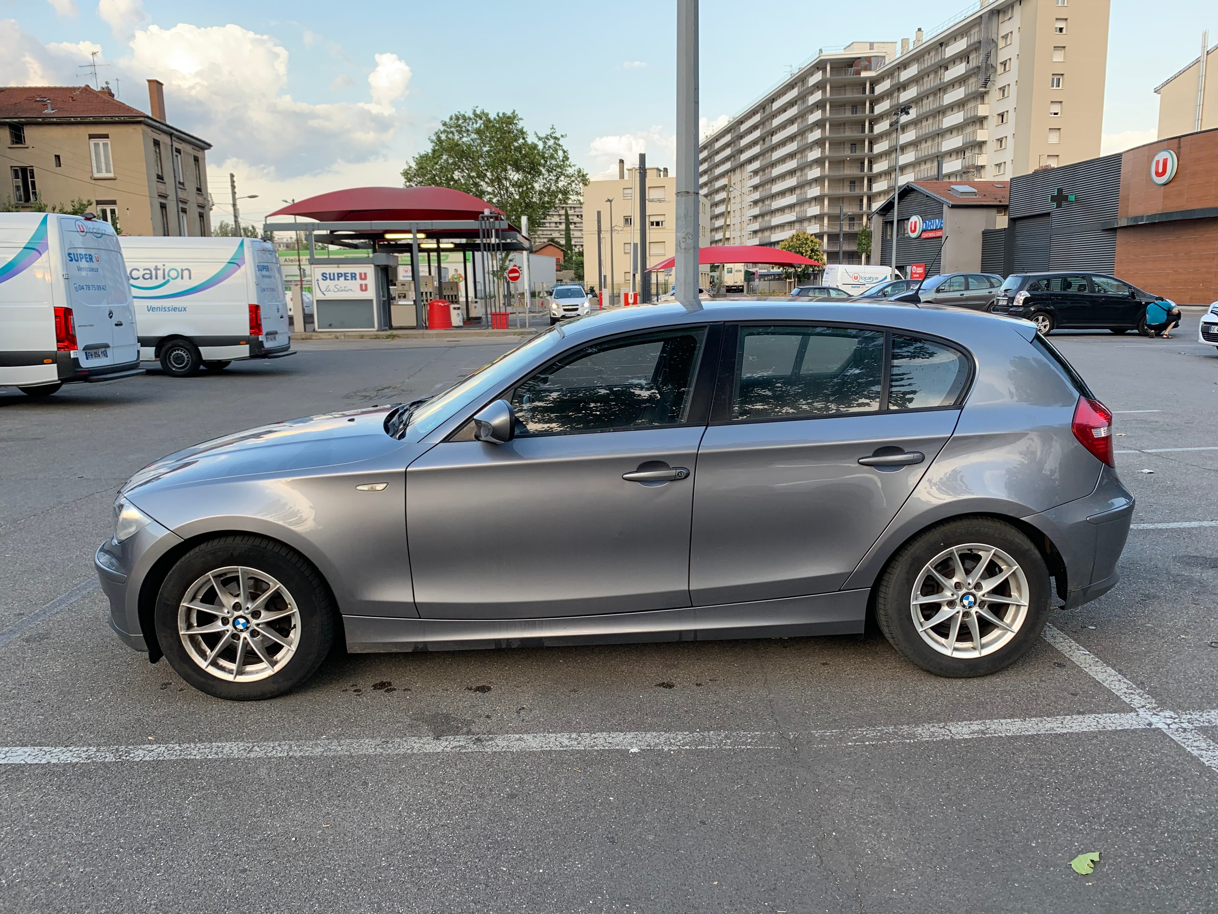 BMW Série 1 2,0L 186cv avec Climatisation
