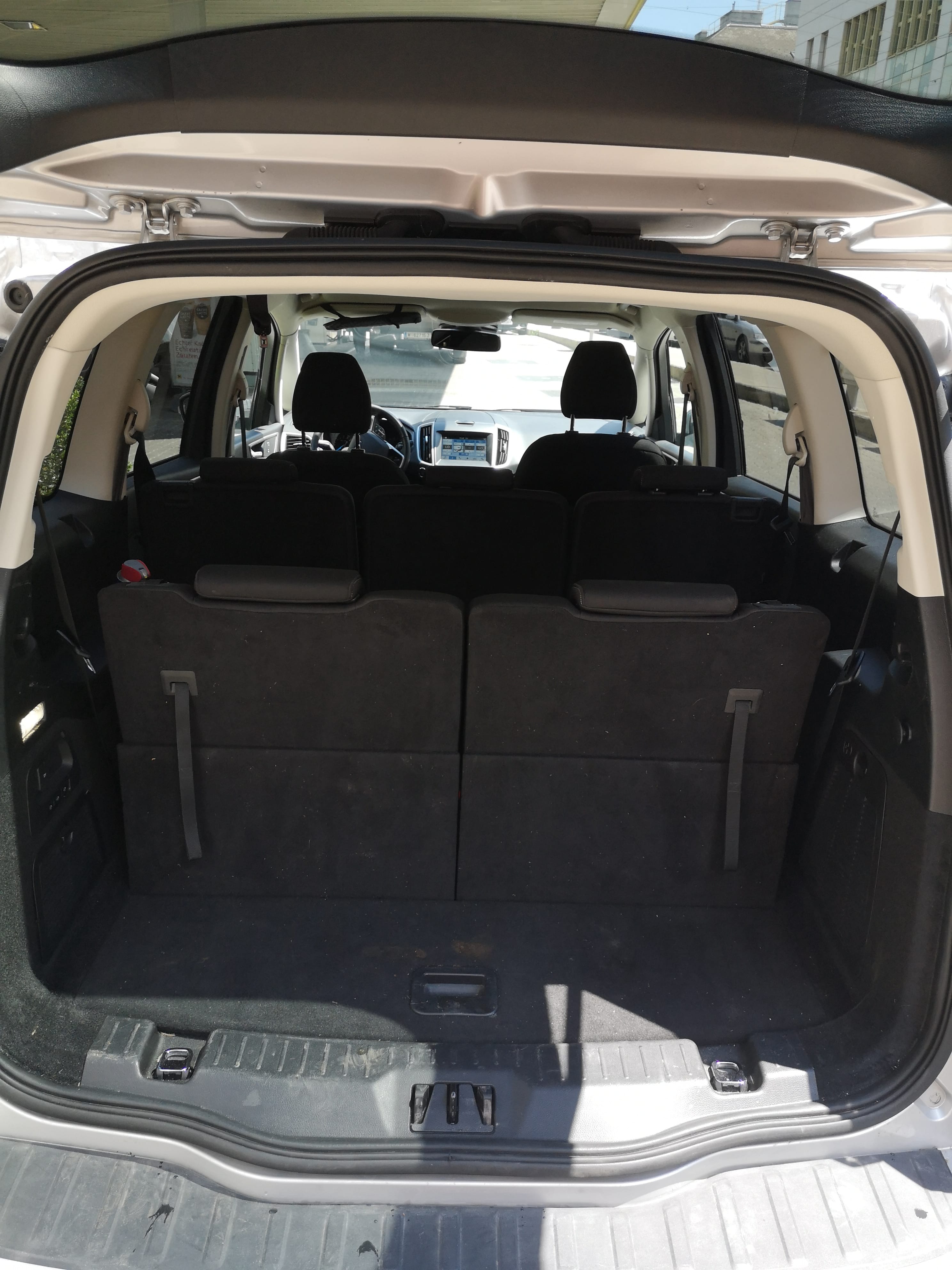 Ford Galaxy 2,0 TDCi Business mit Bluetooth-Audio