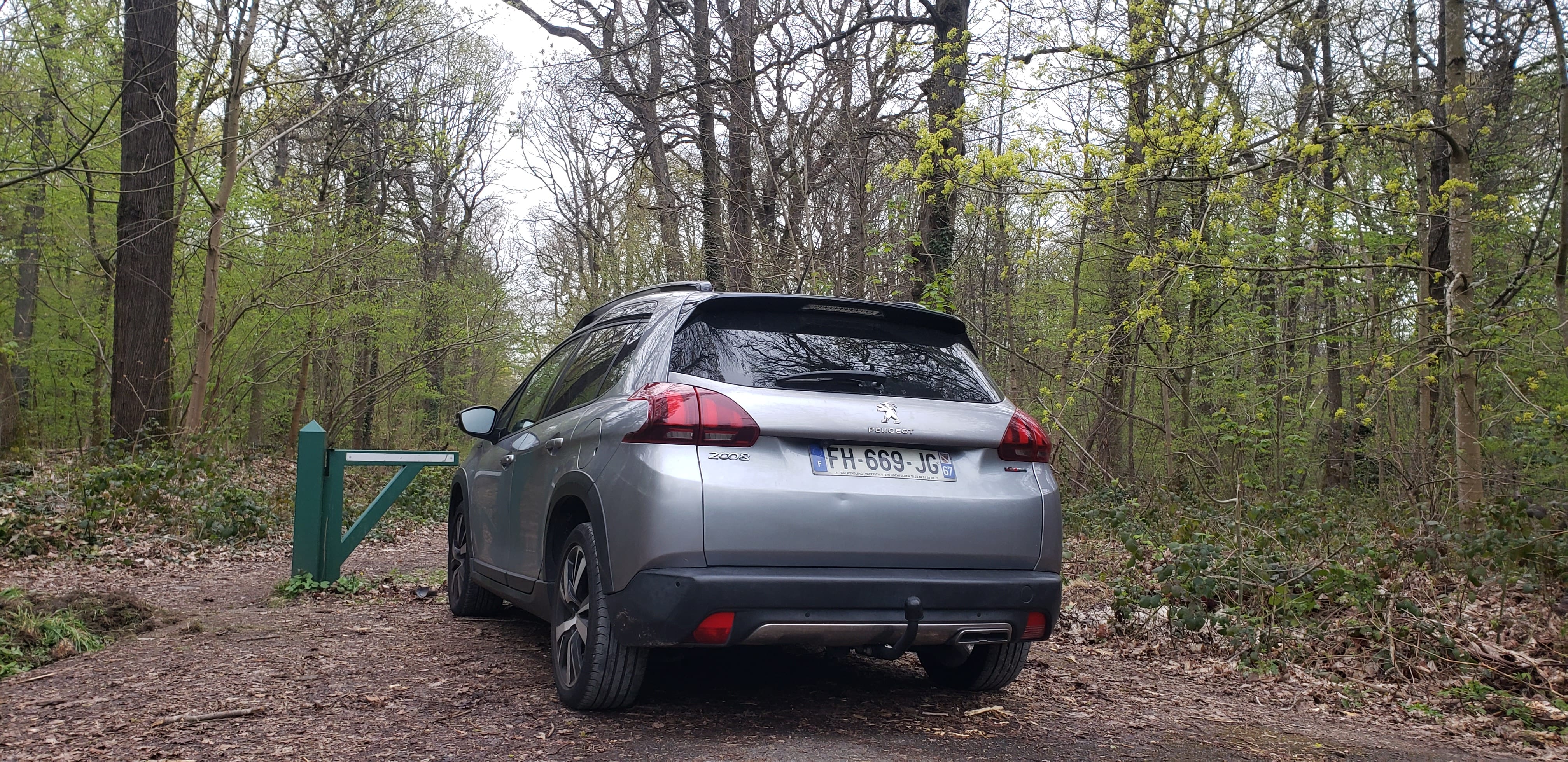 Peugeot 2008 avec GPS