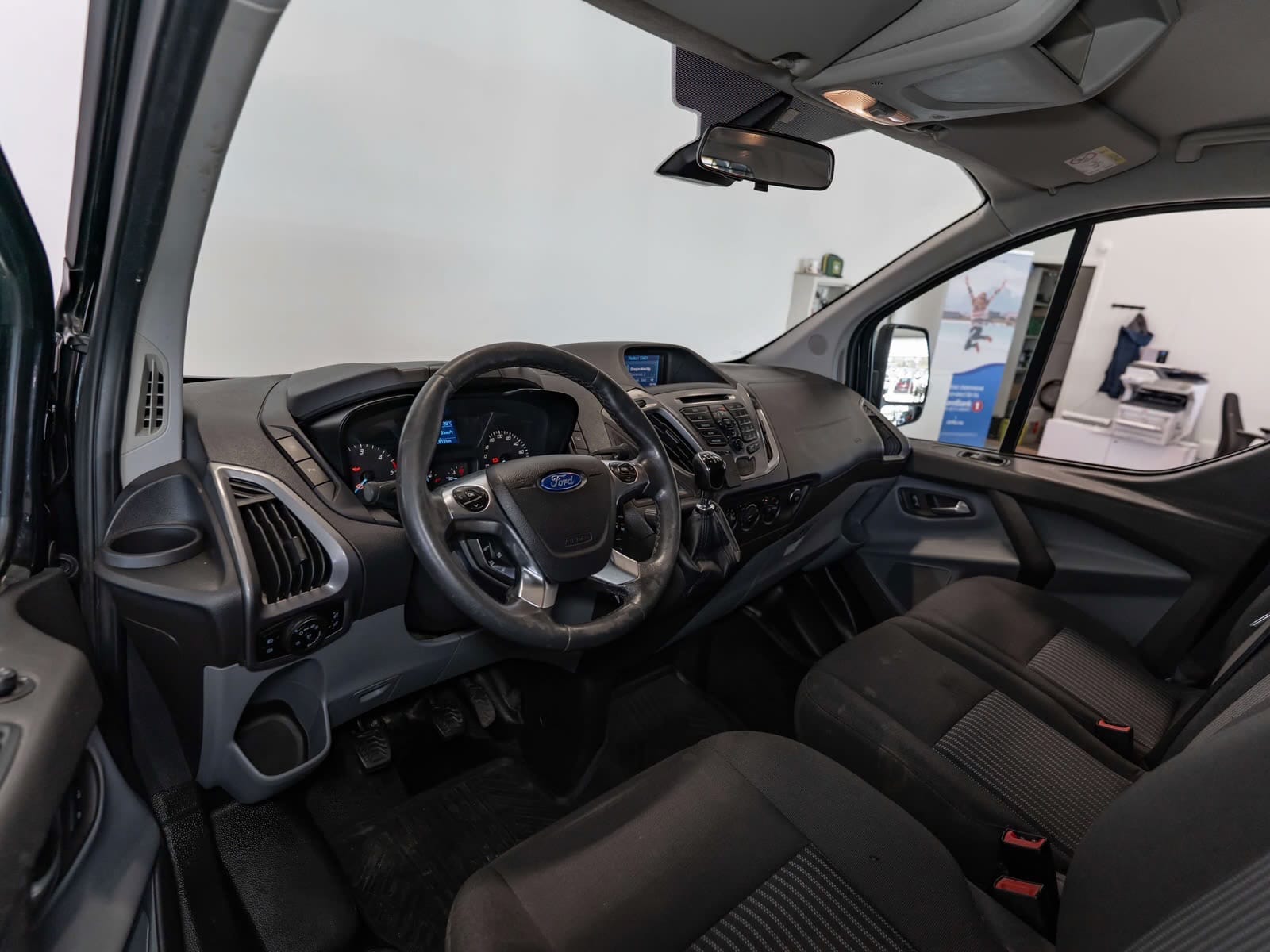 Ford Transit Varebil med Bluetooth audio