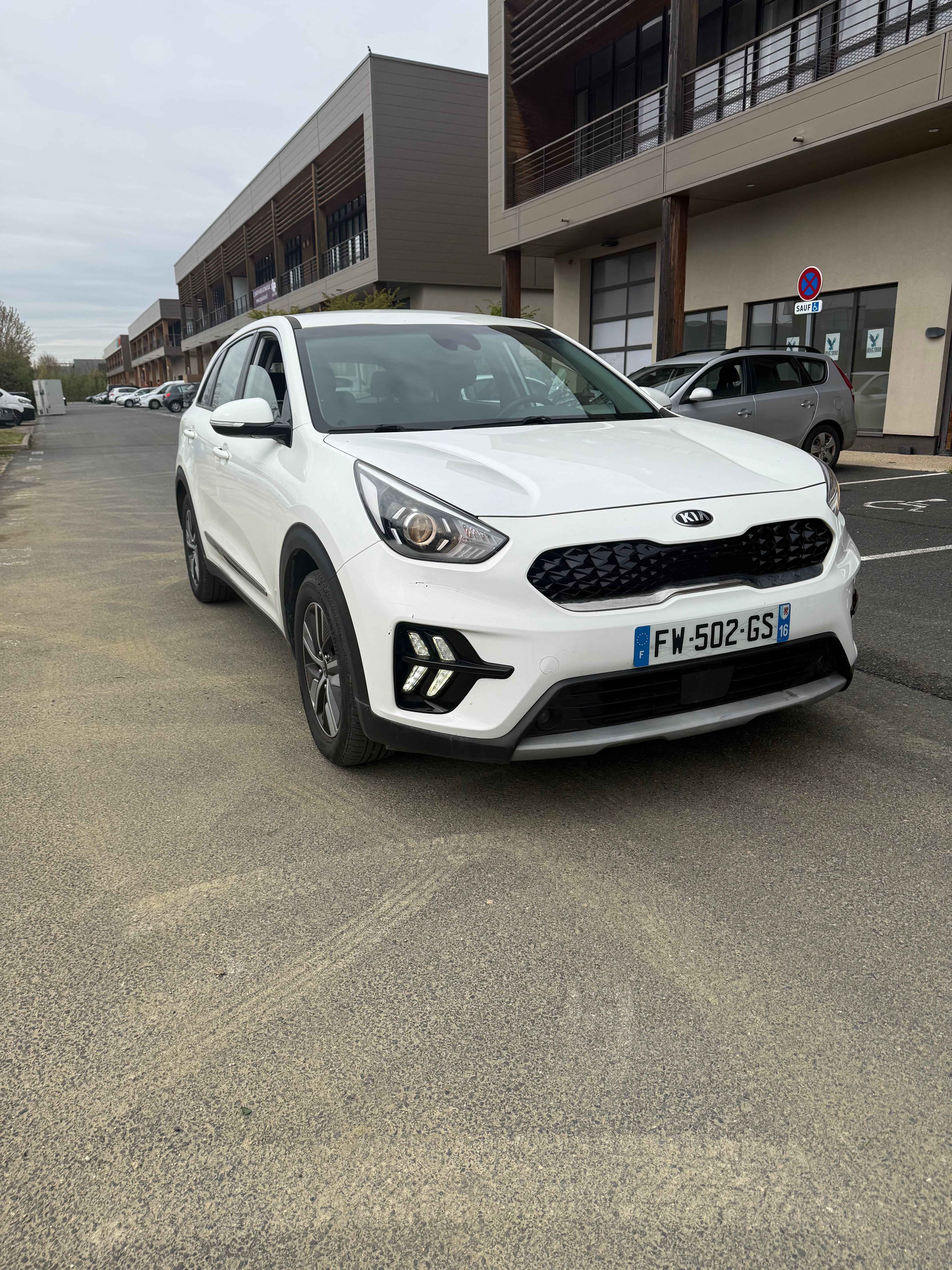 Kia Niro Hybride, 2021, Essence 98, automatique