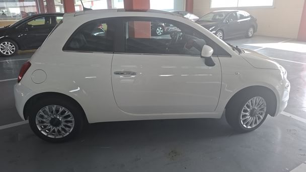 Fiat 500 Híbrido 1.0 51KW (70 CV) Dolcevita 3 puertas - 5379MSK con Aire acondicionado