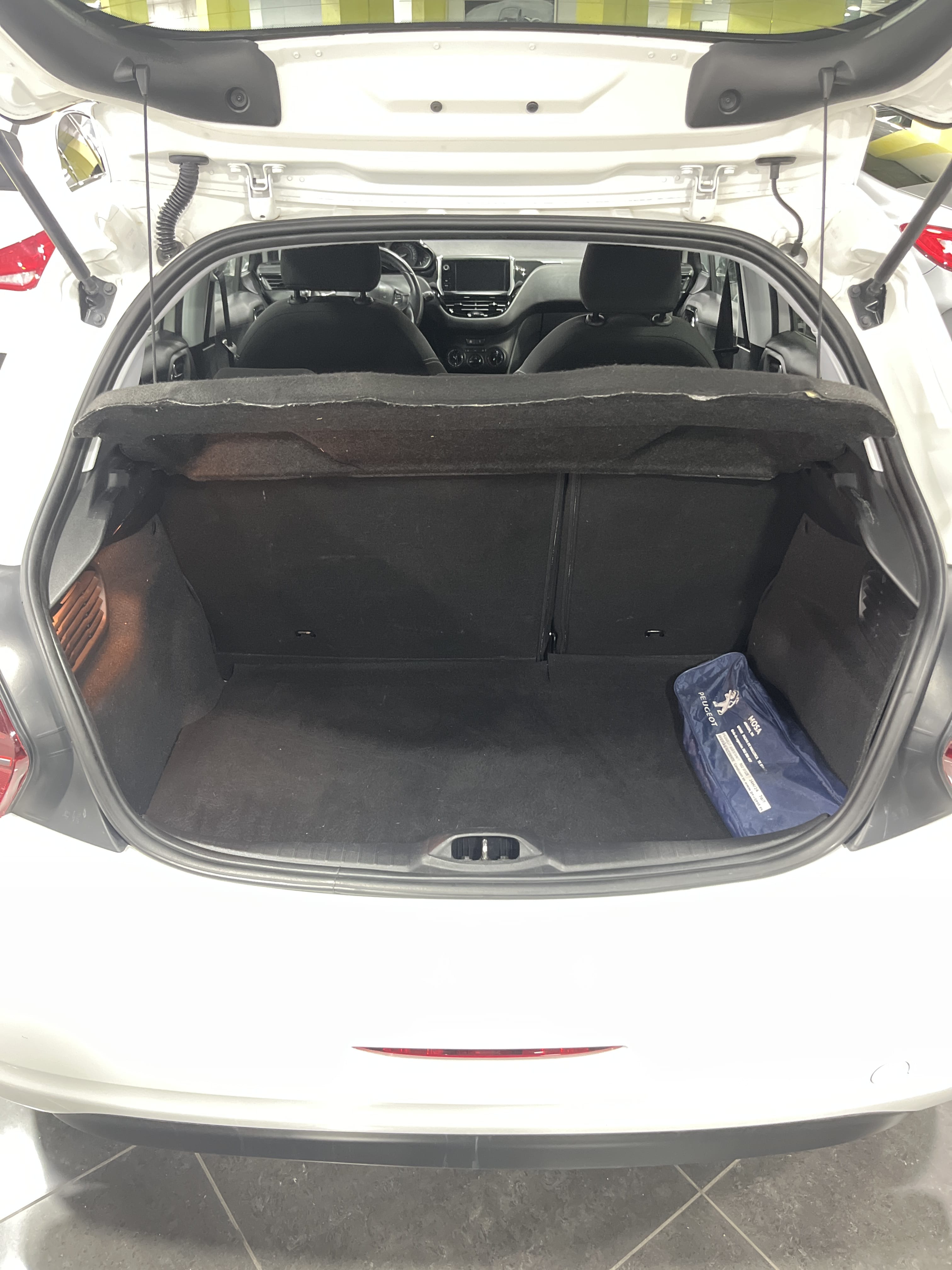 Peugeot 208 con Audio Bluetooth