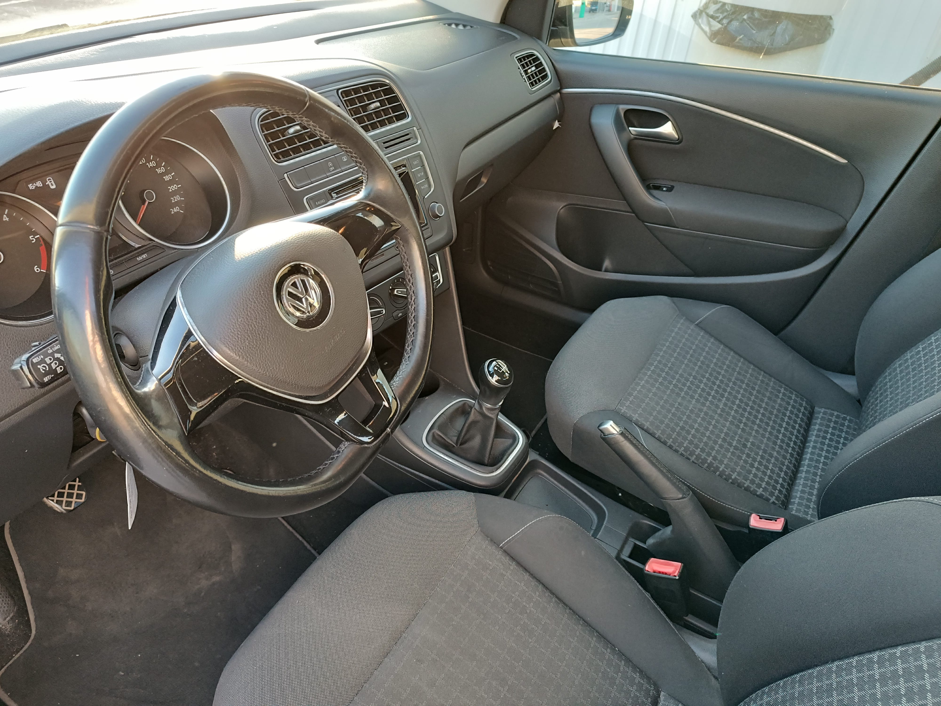 Volkswagen Polo 1.4 TDI con Silla infantil