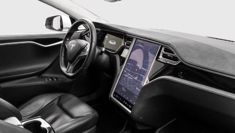 Tesla Model S med Bluetooth audio
