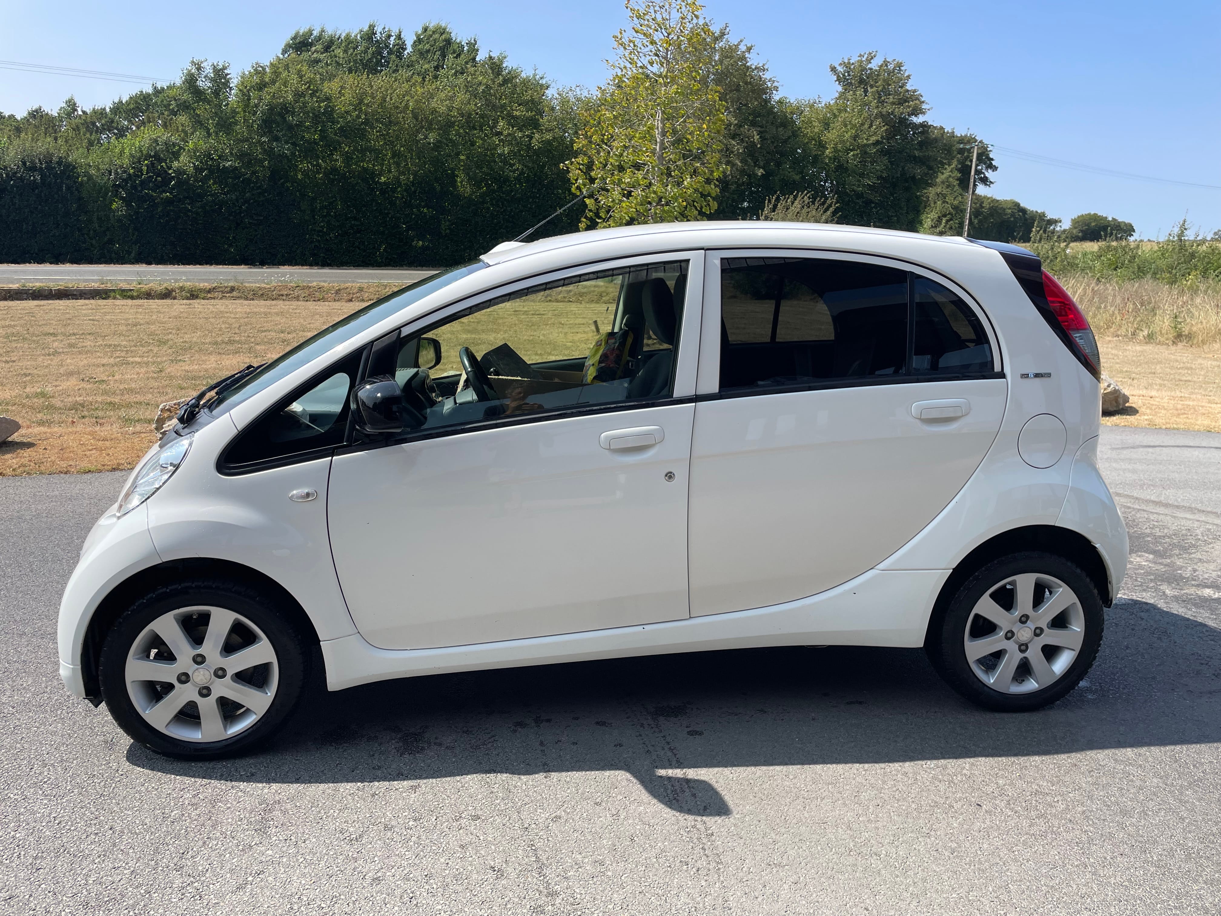Peugeot iOn avec Climatisation