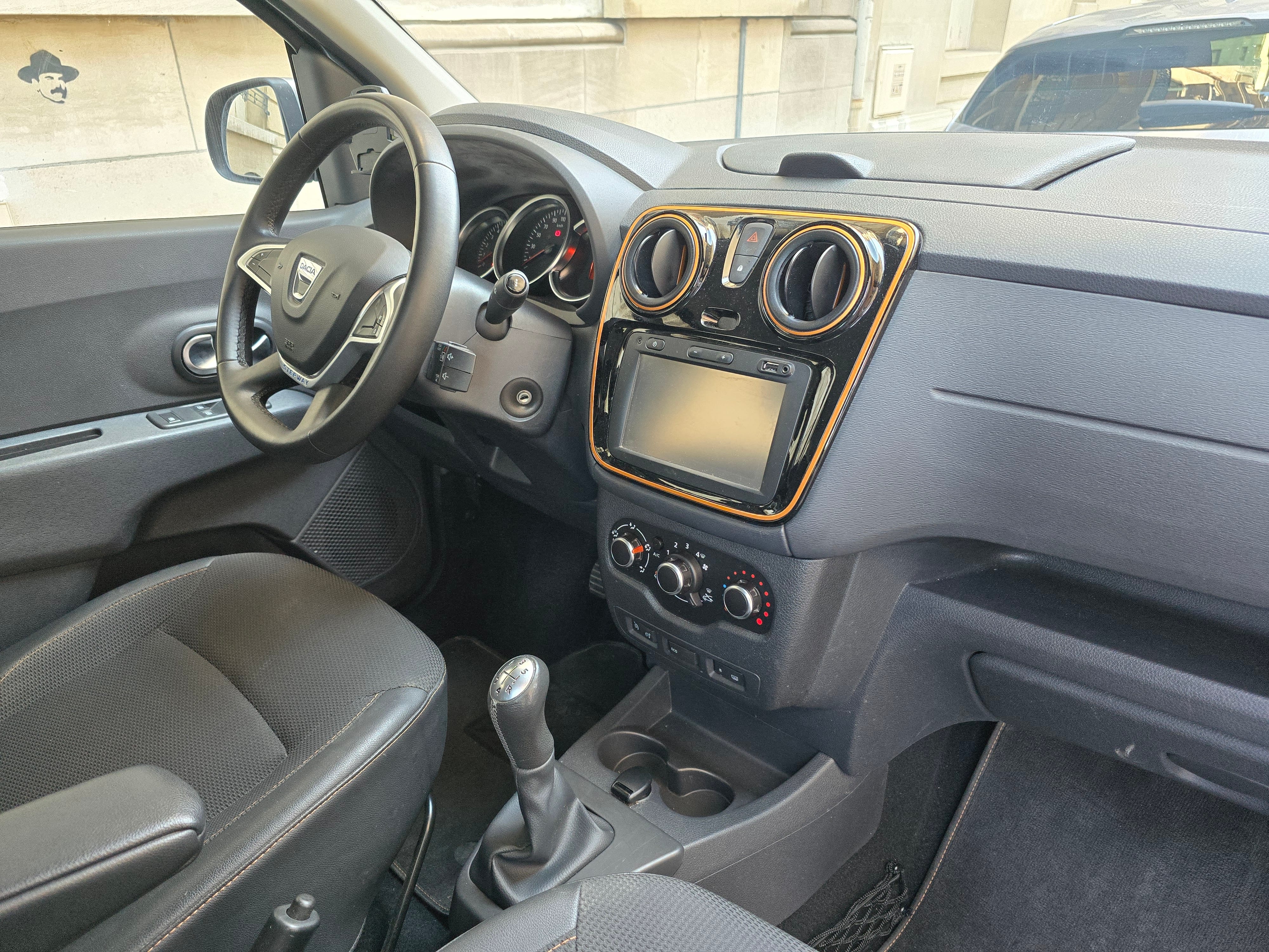 Dacia Lodgy TCE 115 avec Siège bébé
