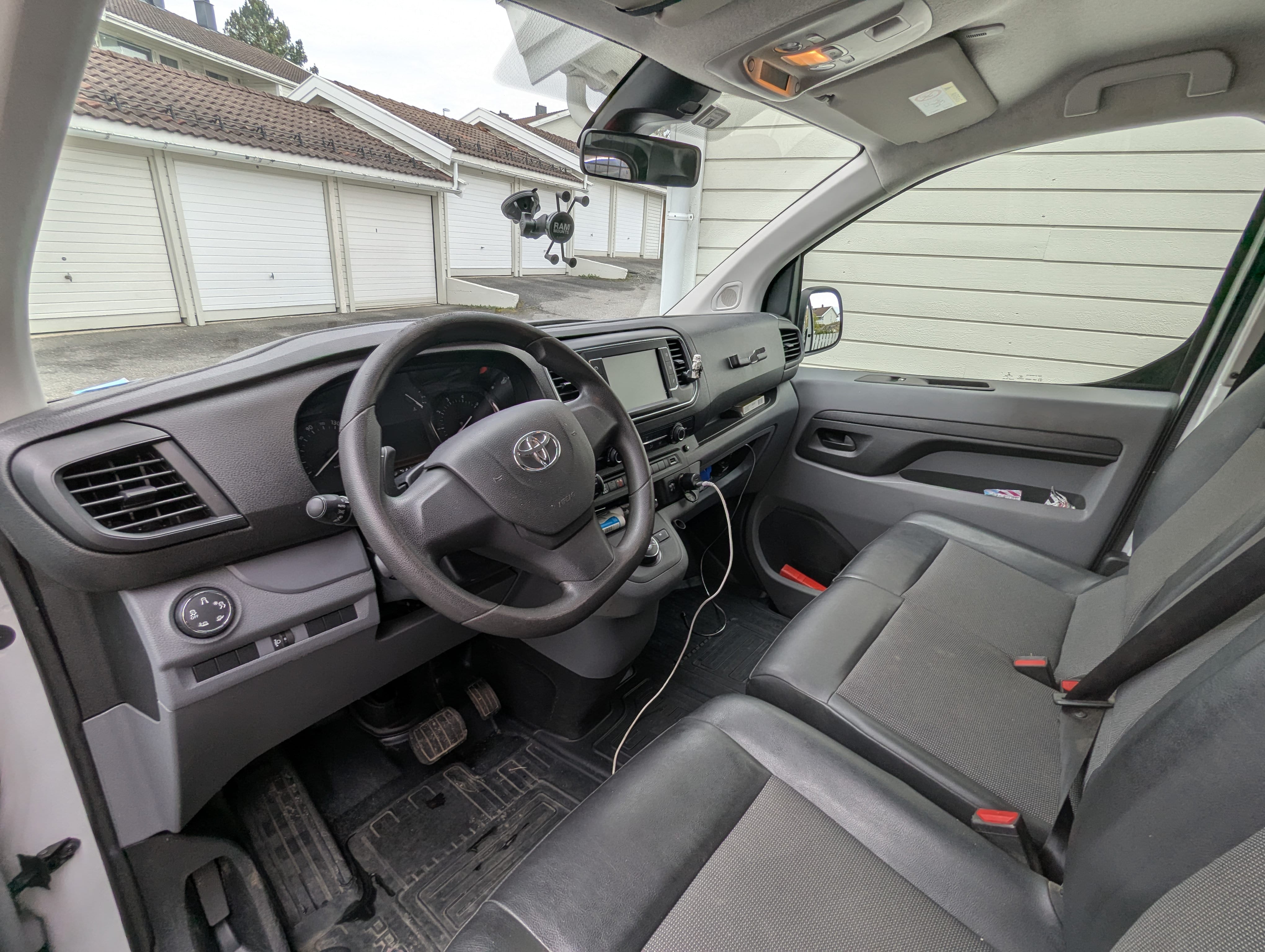 Toyota Proace Varebil med Cruisekontroll