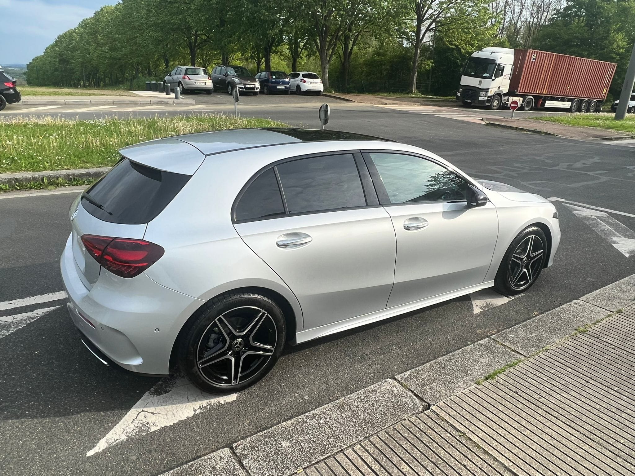 Mercedes Classe A Finition AMG Line avec GPS