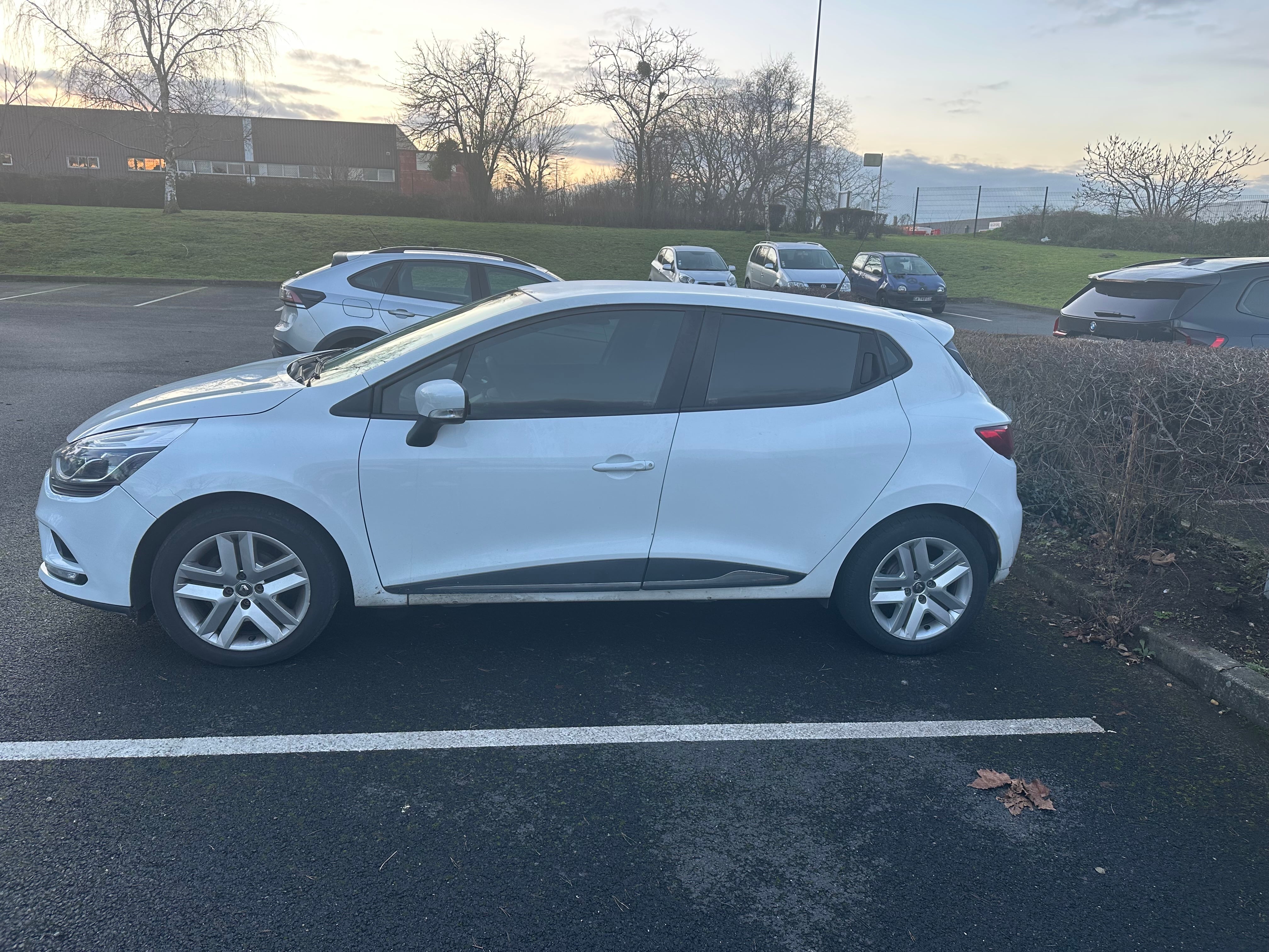 Renault Clio avec Climatisation