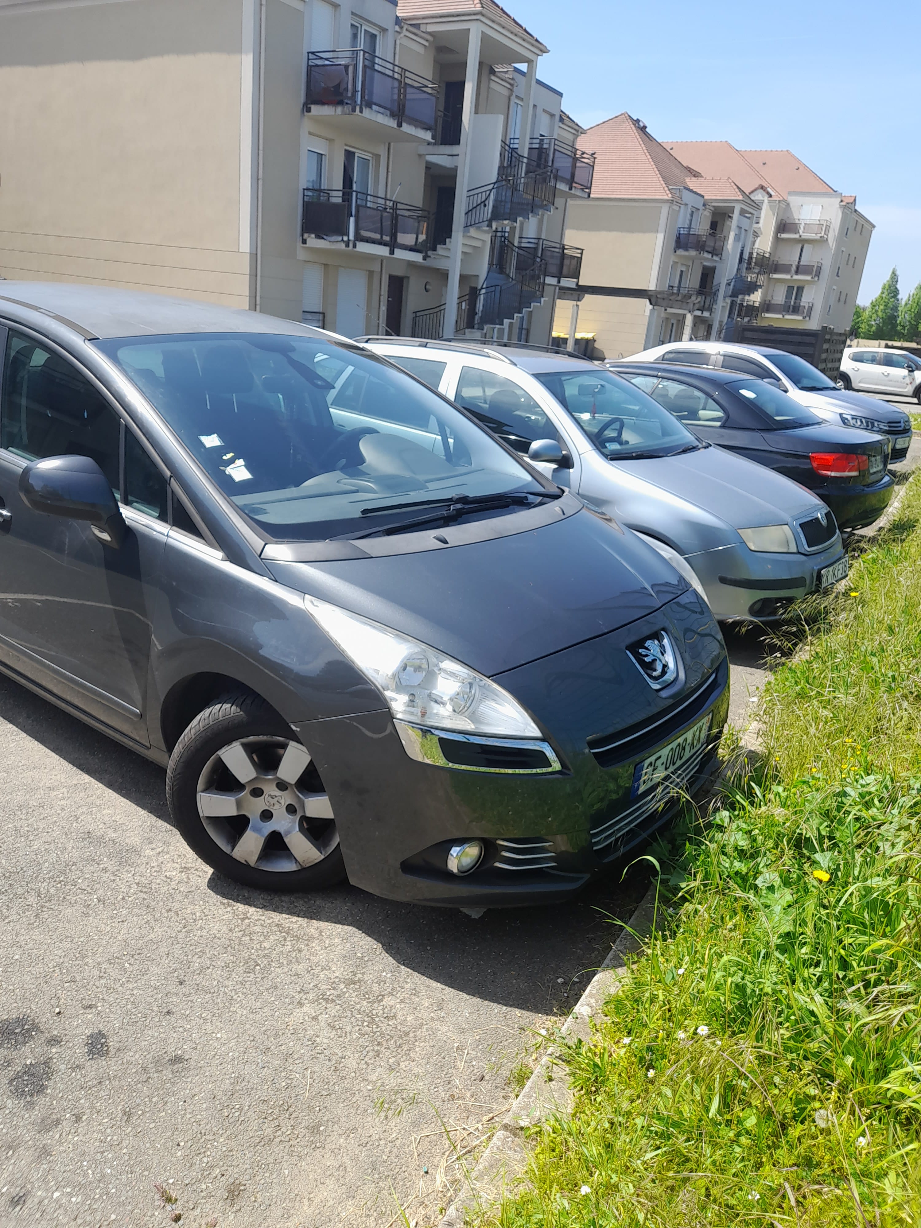Peugeot 5008, 2012, Diesel, automatique