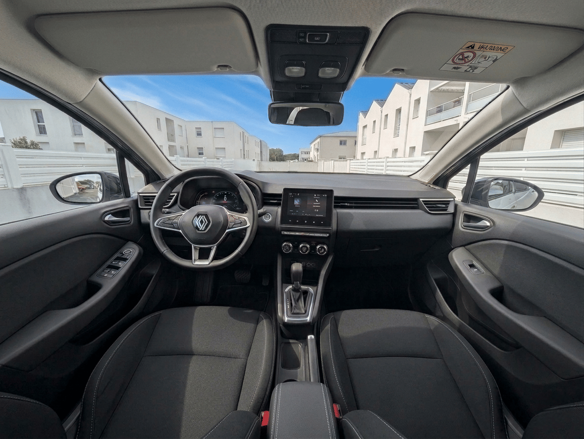 Renault Clio avec Siège bébé
