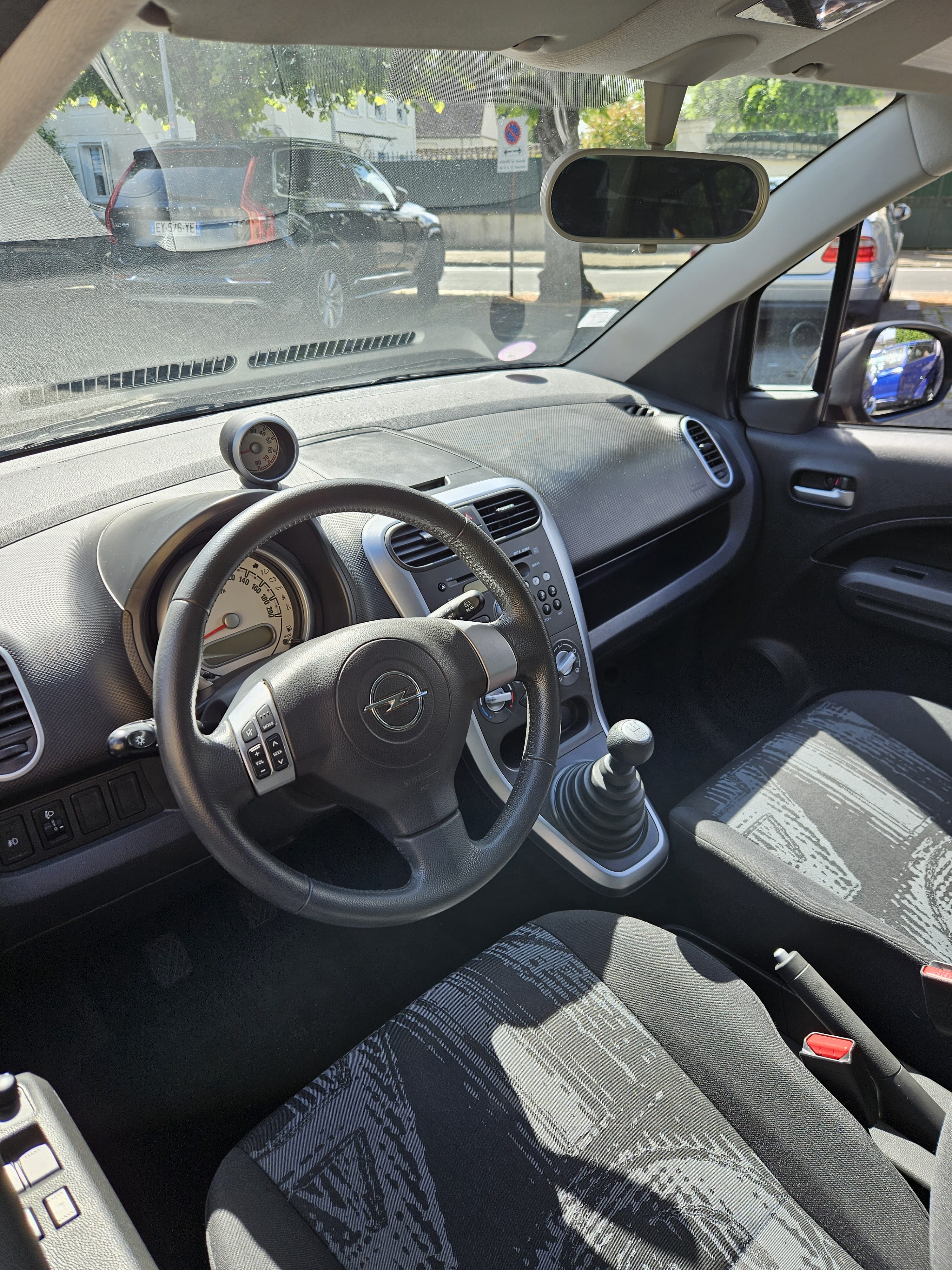 Opel Agila