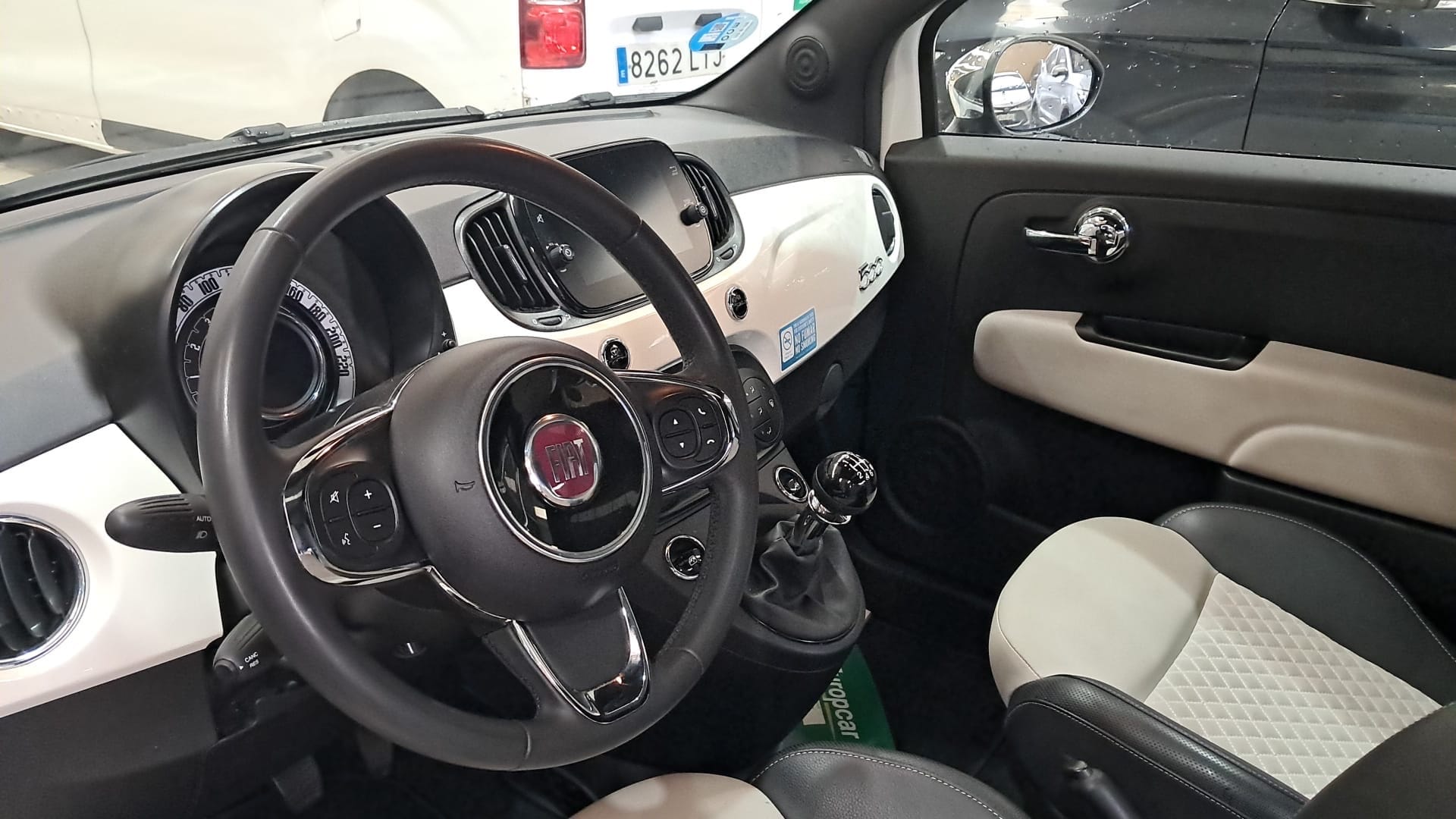 Fiat 500 Híbrido con Audio Bluetooth