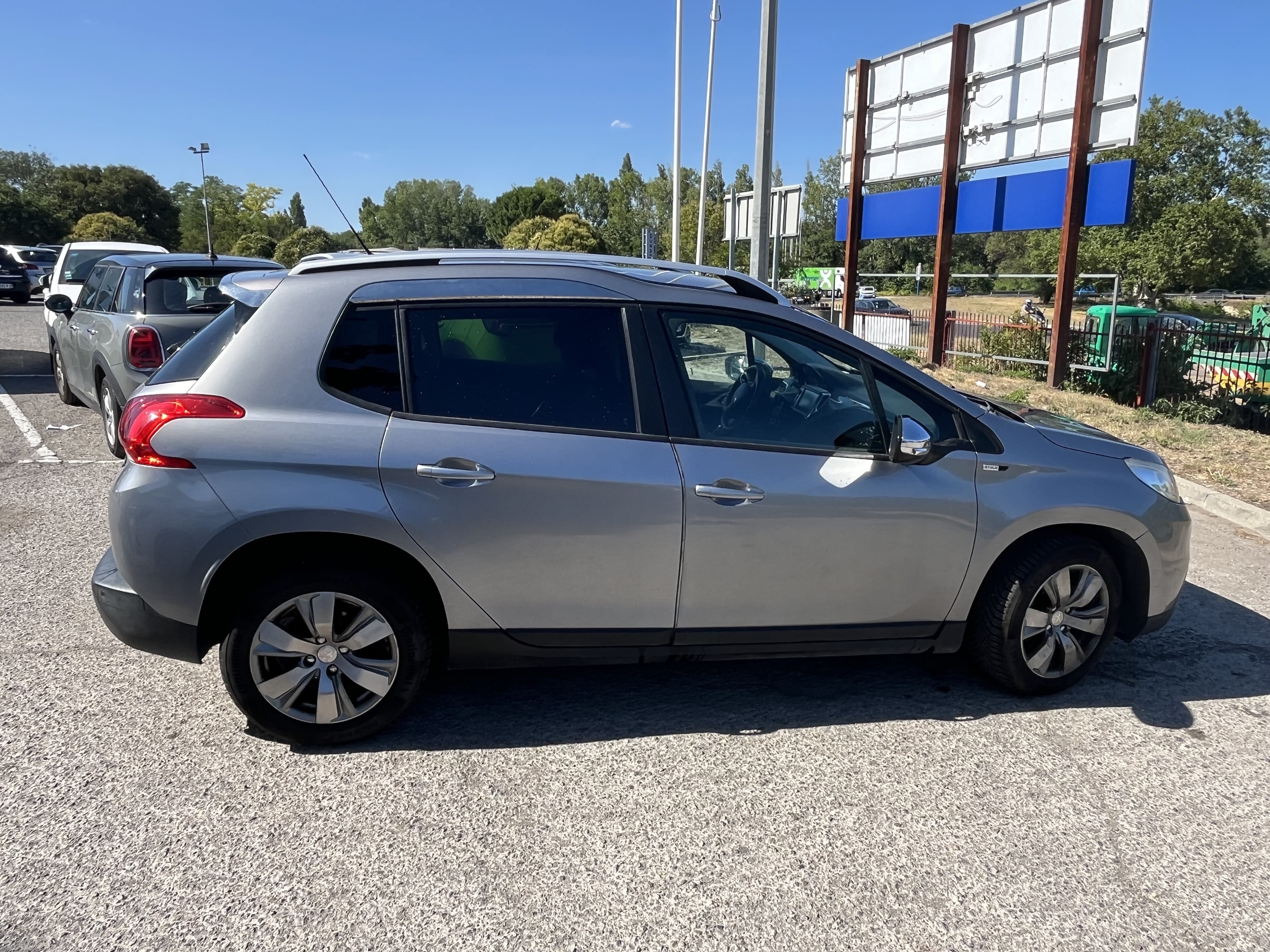 Peugeot 2008 avec Climatisation