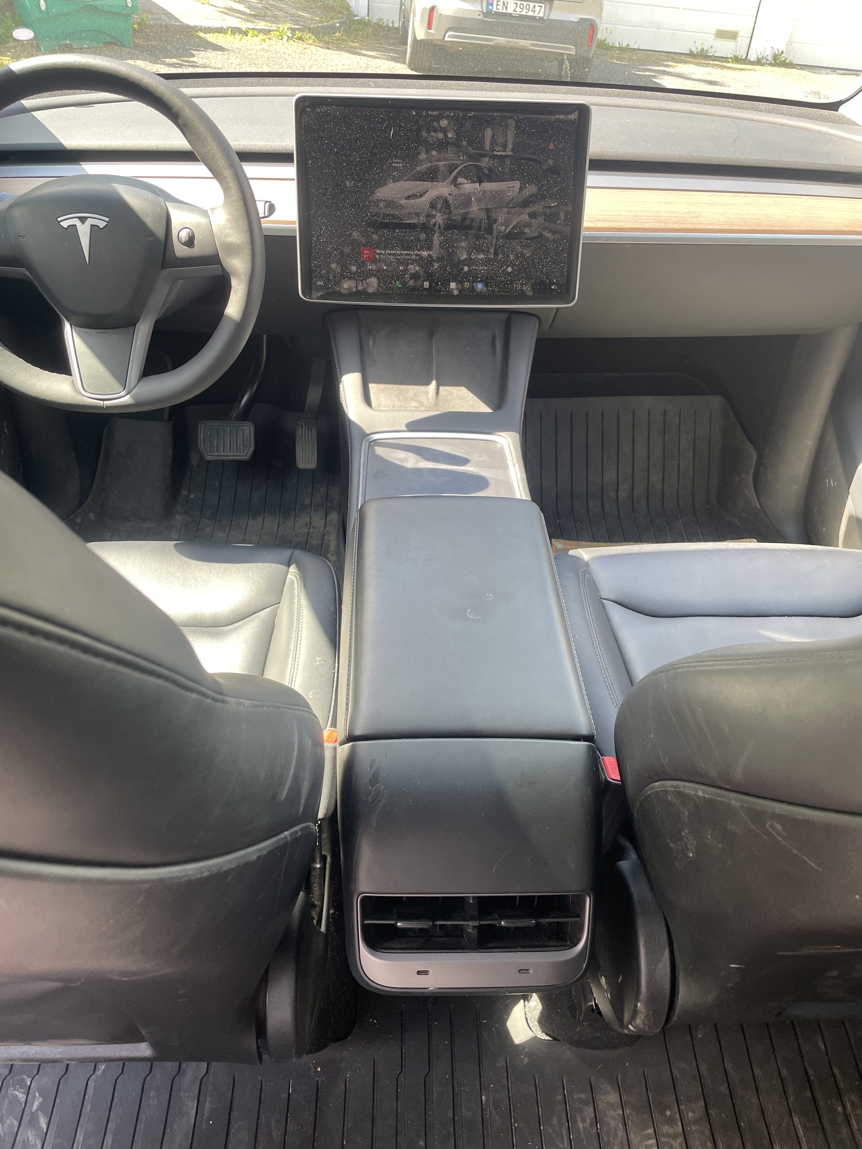 Tesla Model 3 Long Range med Firehjulstrekk