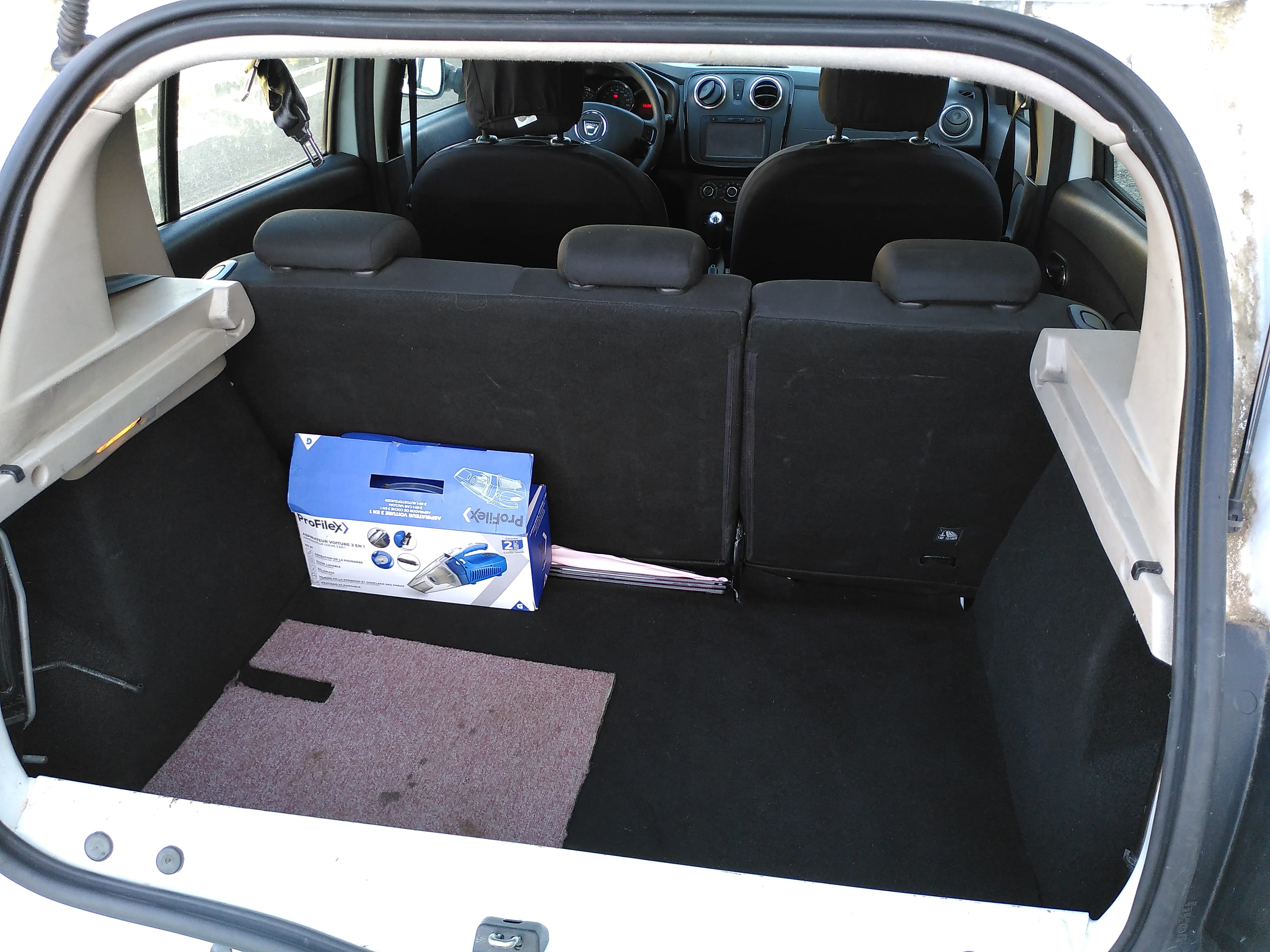 Dacia Sandero avec Autoradio