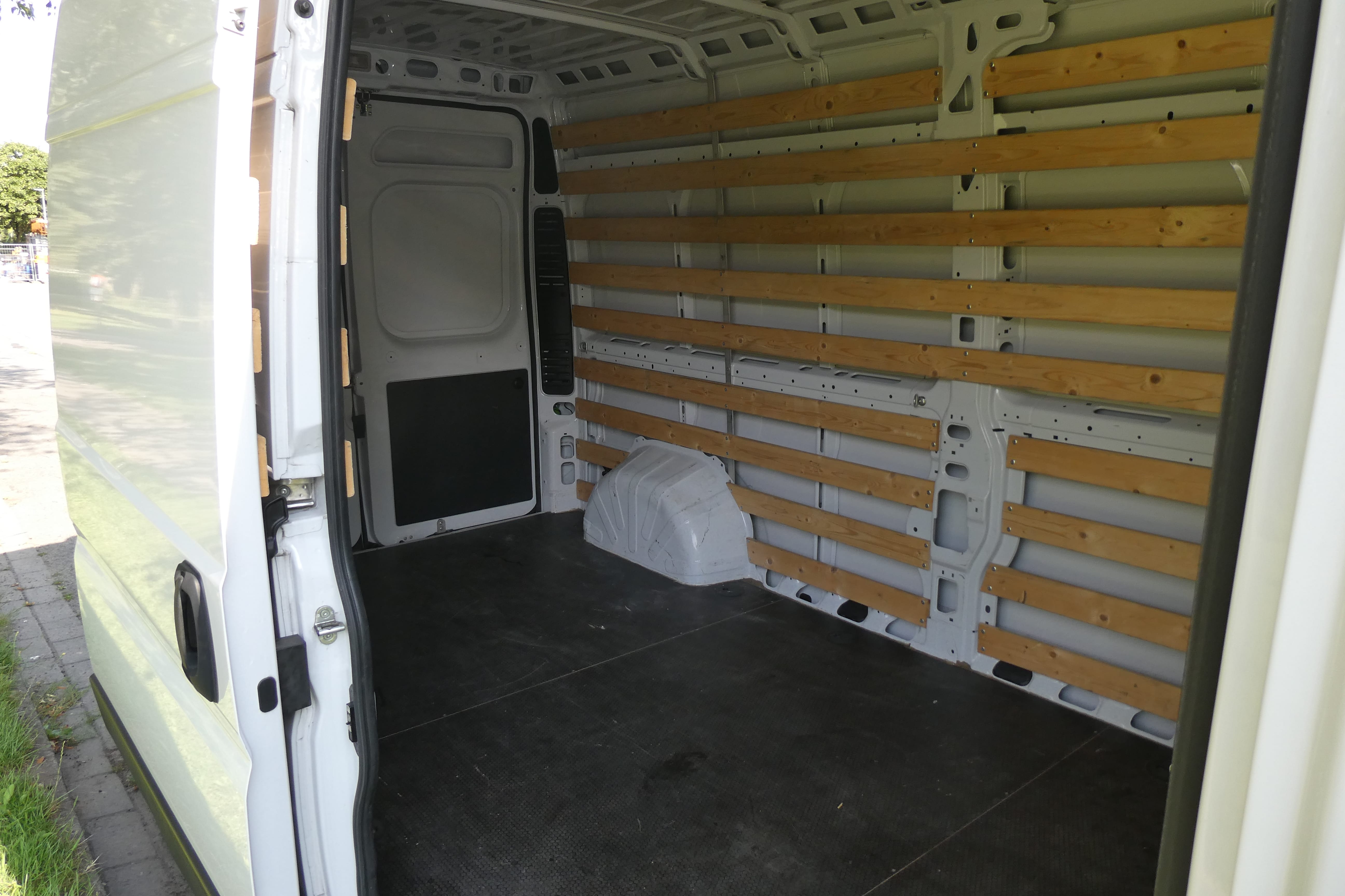 Citroen Jumper : L3H2 - 13 m³ - 1345 kg - Euro 6d met Audio- / iPod-ingang