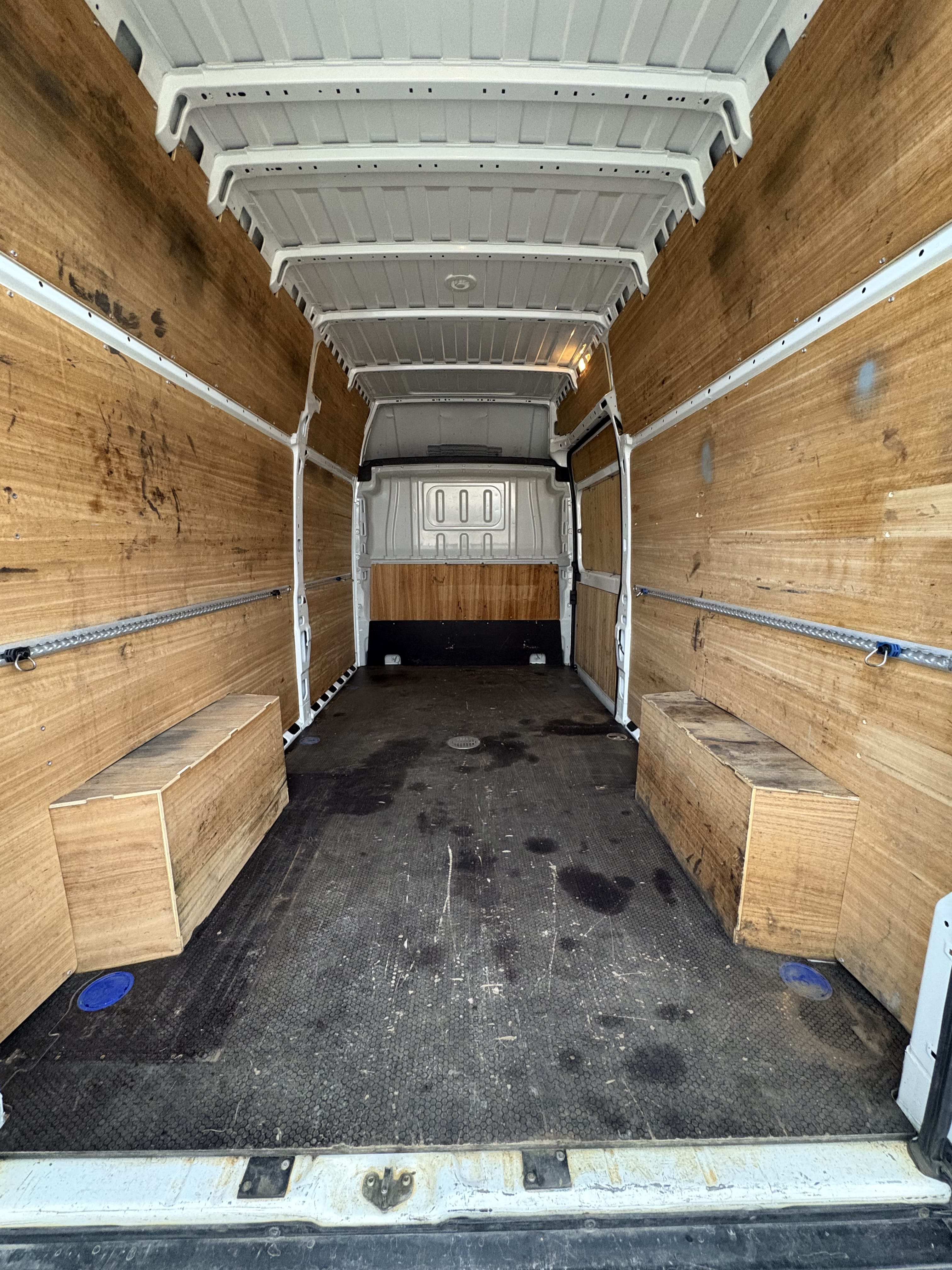 Peugeot Boxer 2.0 HDI 130 L3H3 Allongé & Réhaussé avec Audio Bluetooth