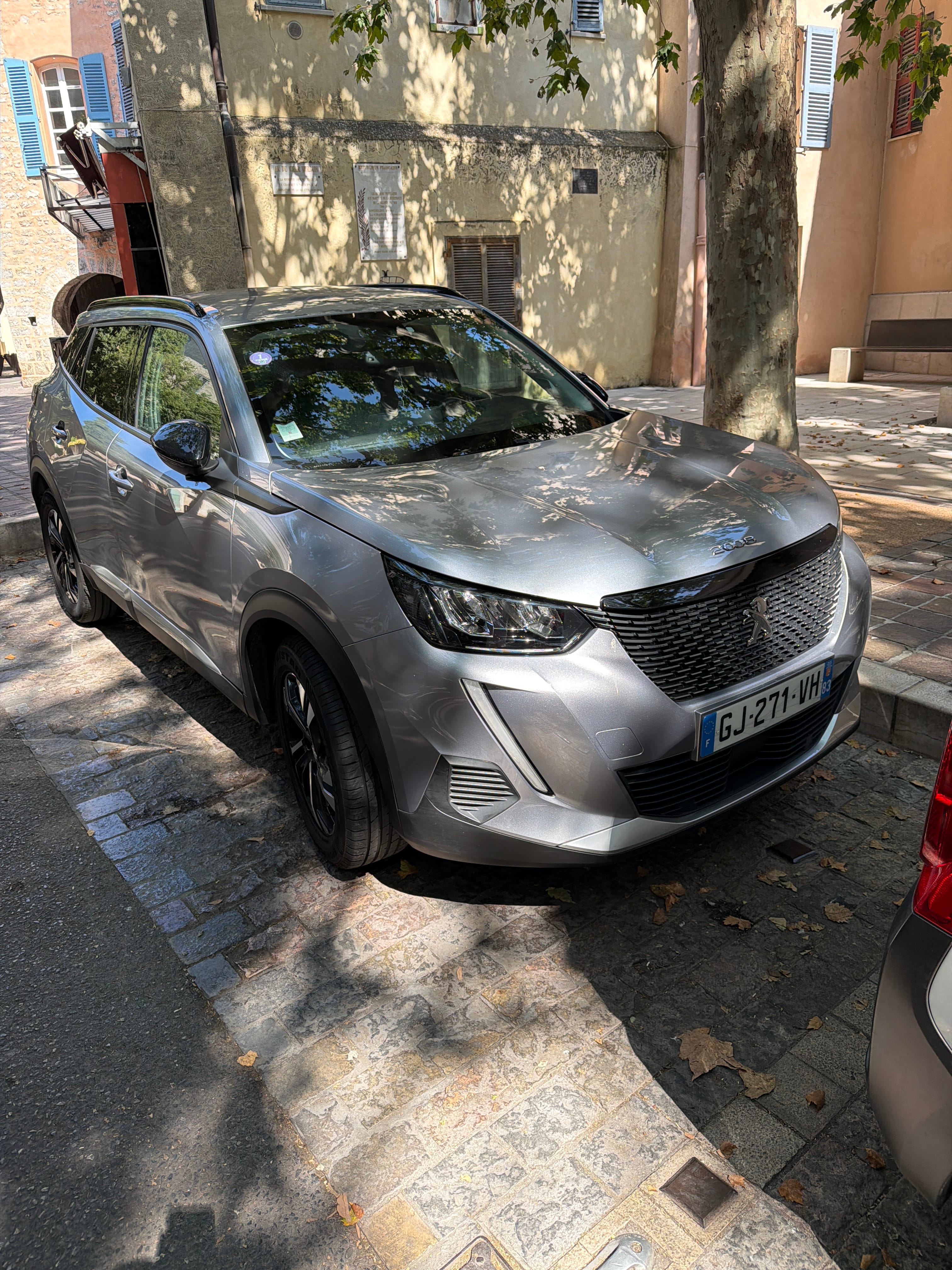 Peugeot 2008, 2022, Essence 95, automatique