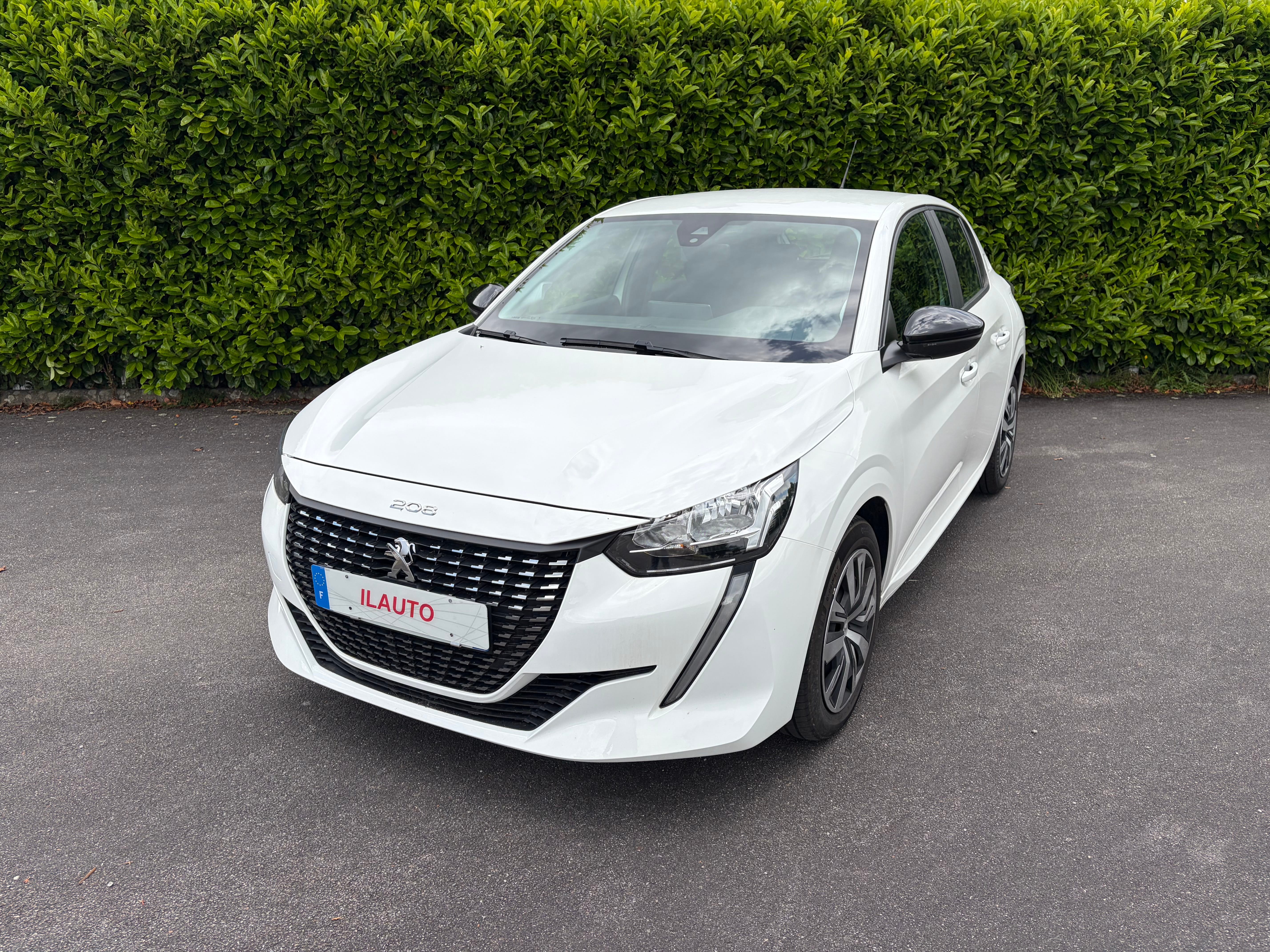Peugeot 208 avec GPS