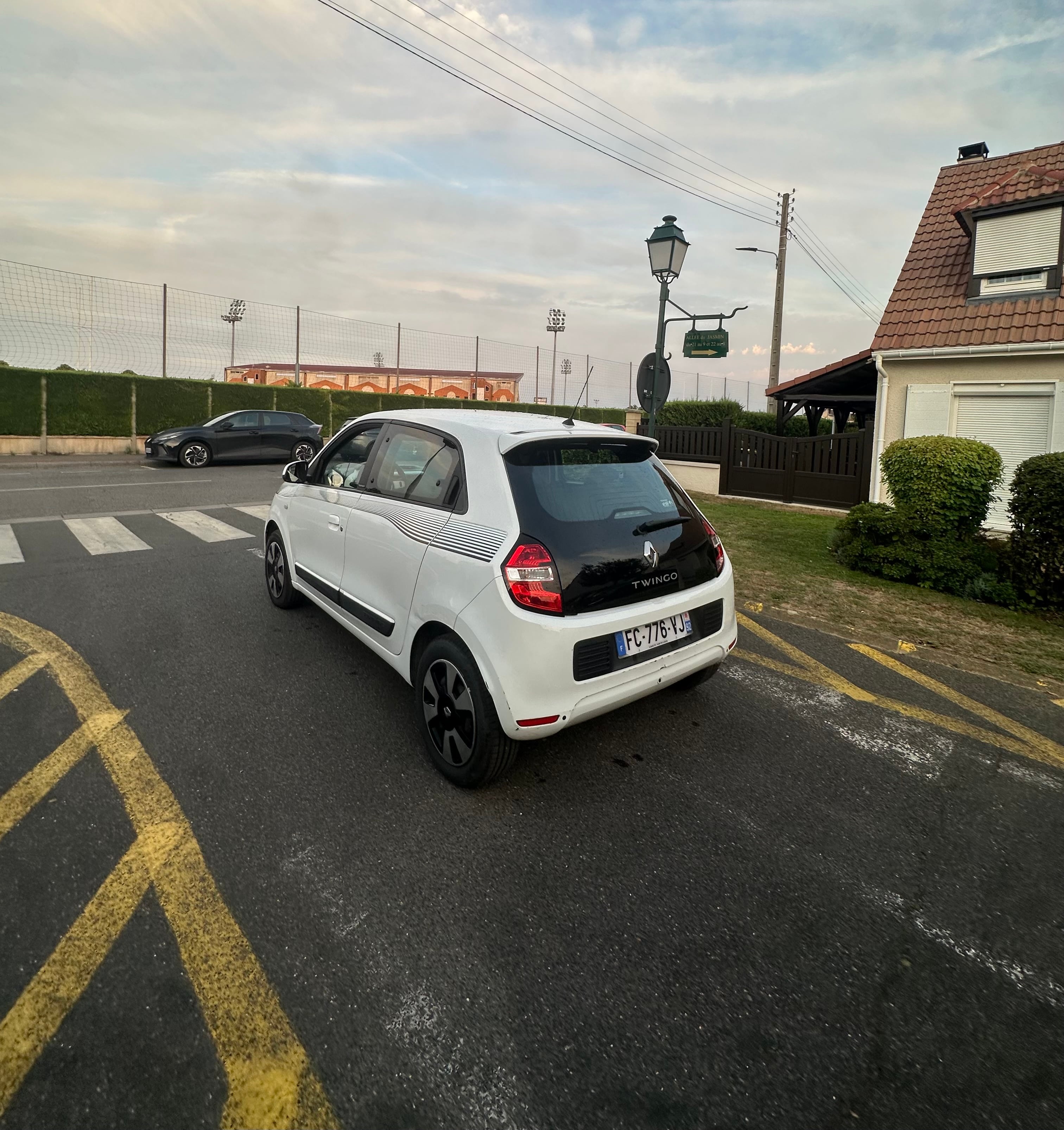 Renault Twingo III 1.0 Sce avec Audio Bluetooth