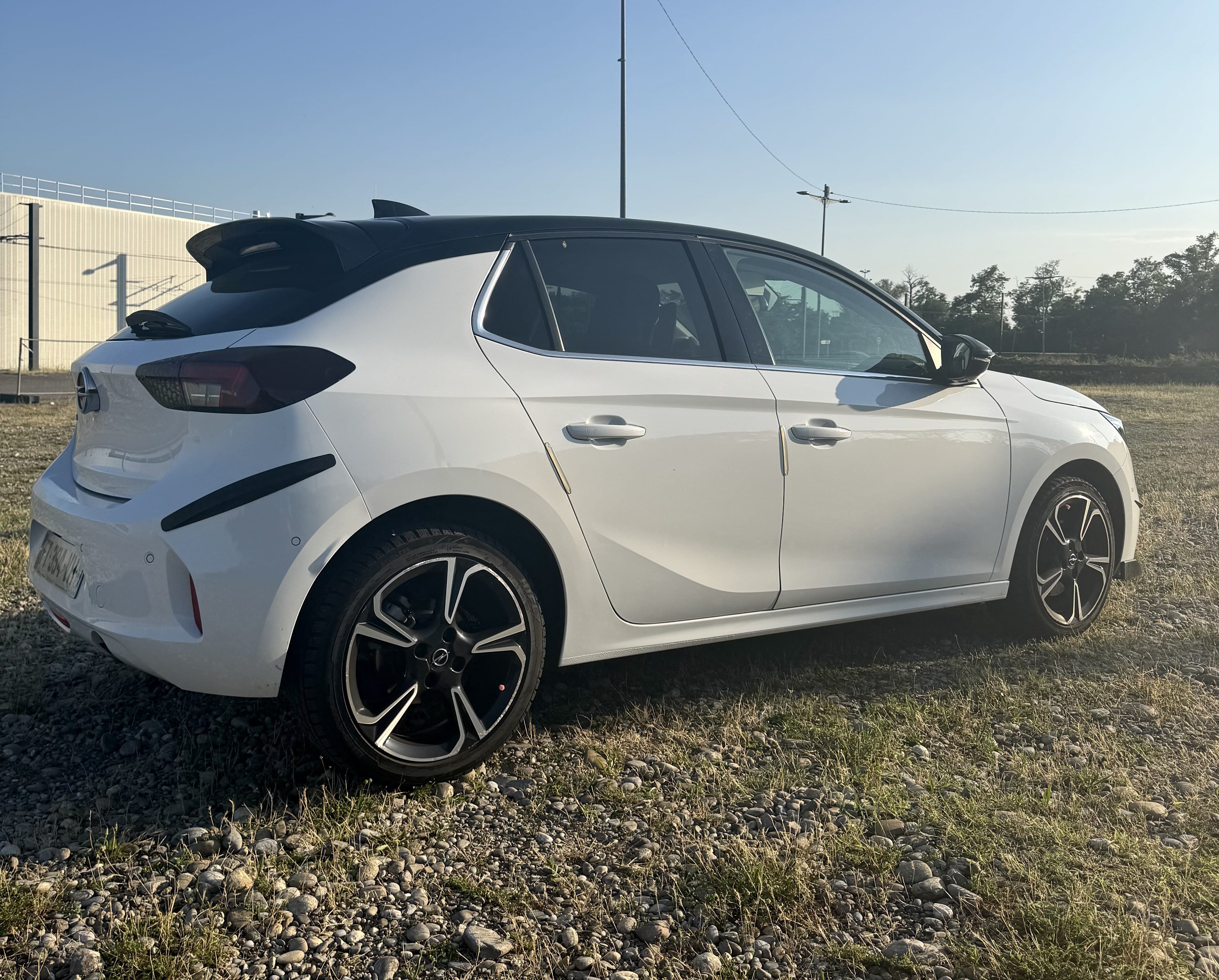 Opel Corsa avec GPS