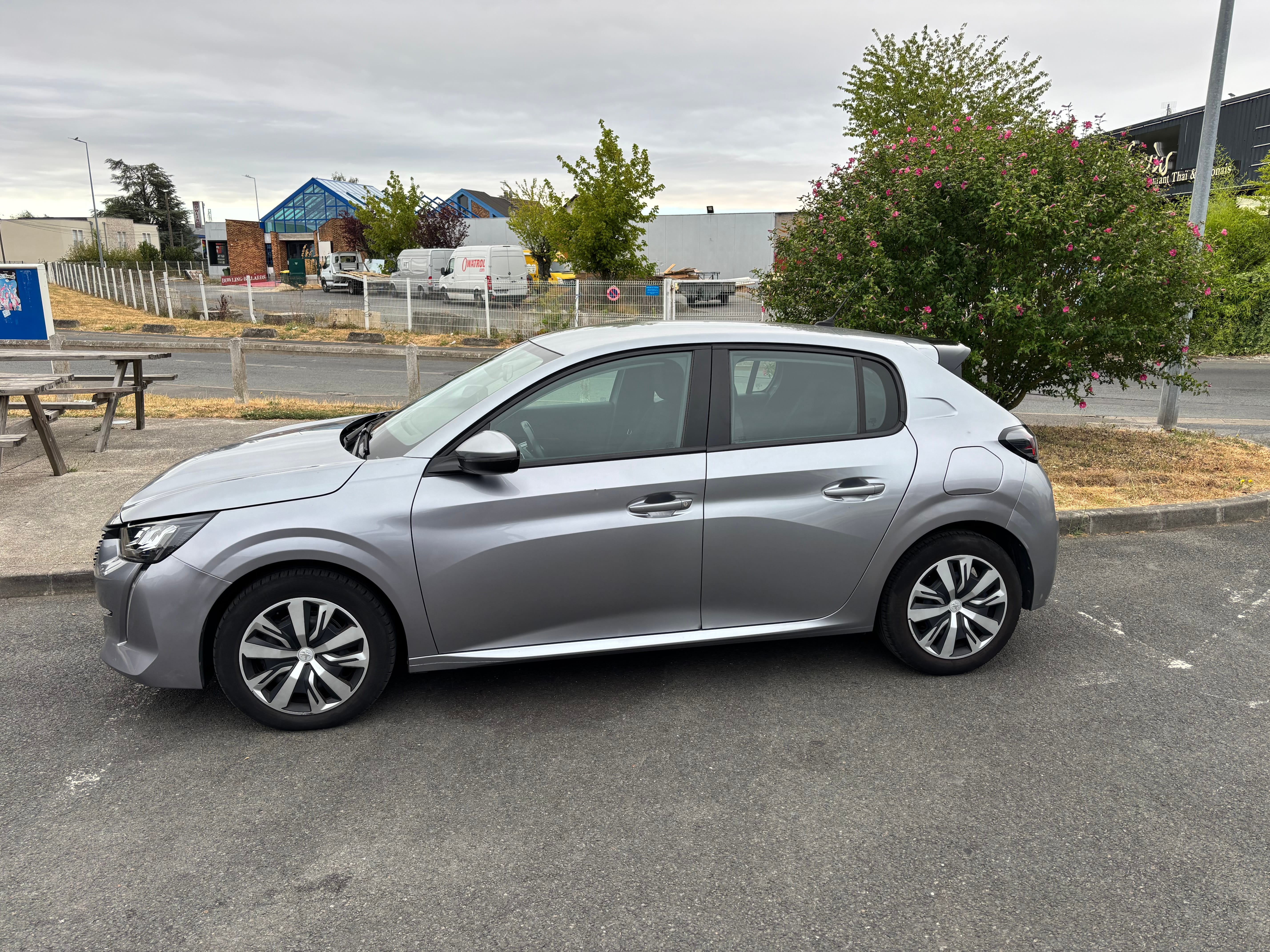 Peugeot 208 avec Climatisation