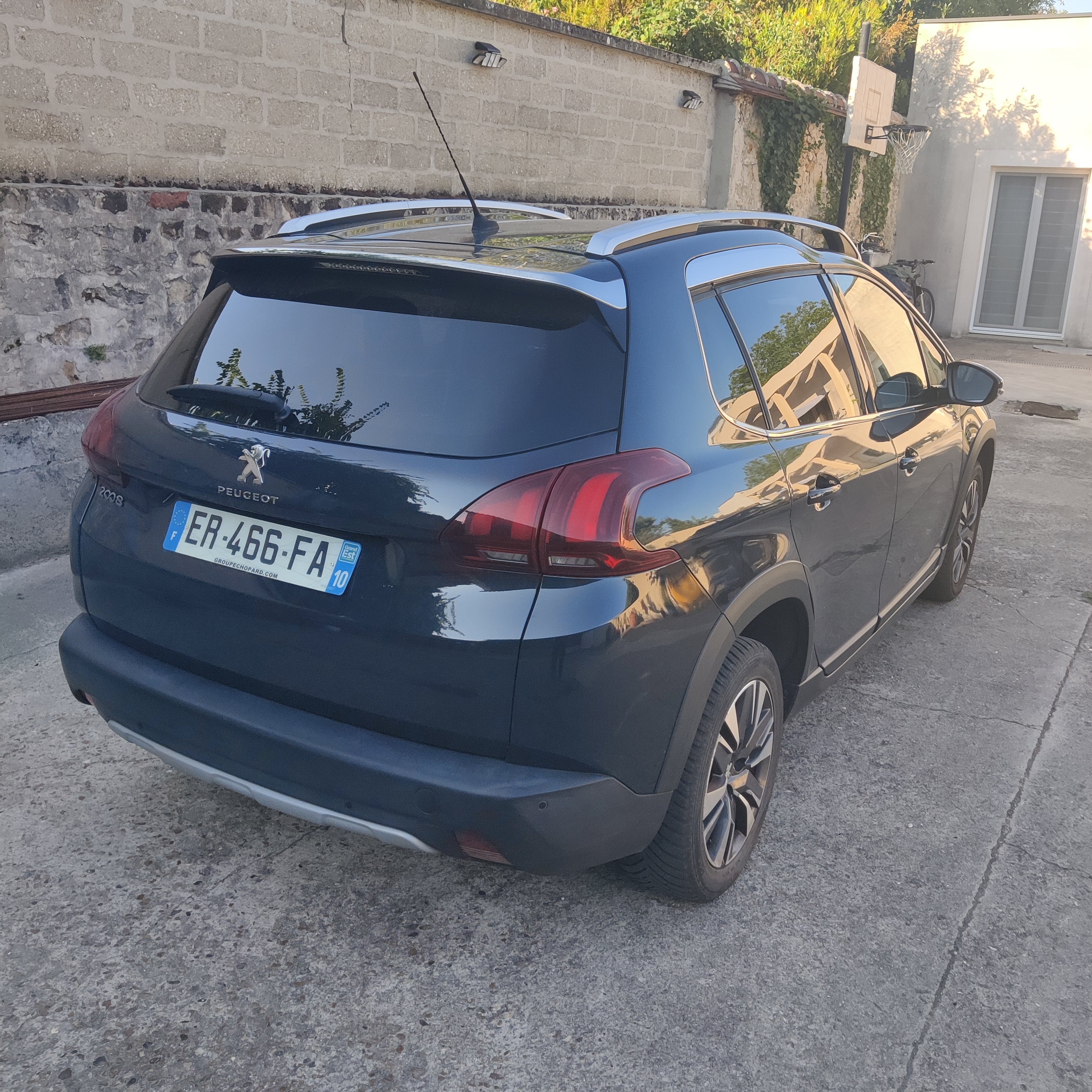 Peugeot 2008 avec GPS