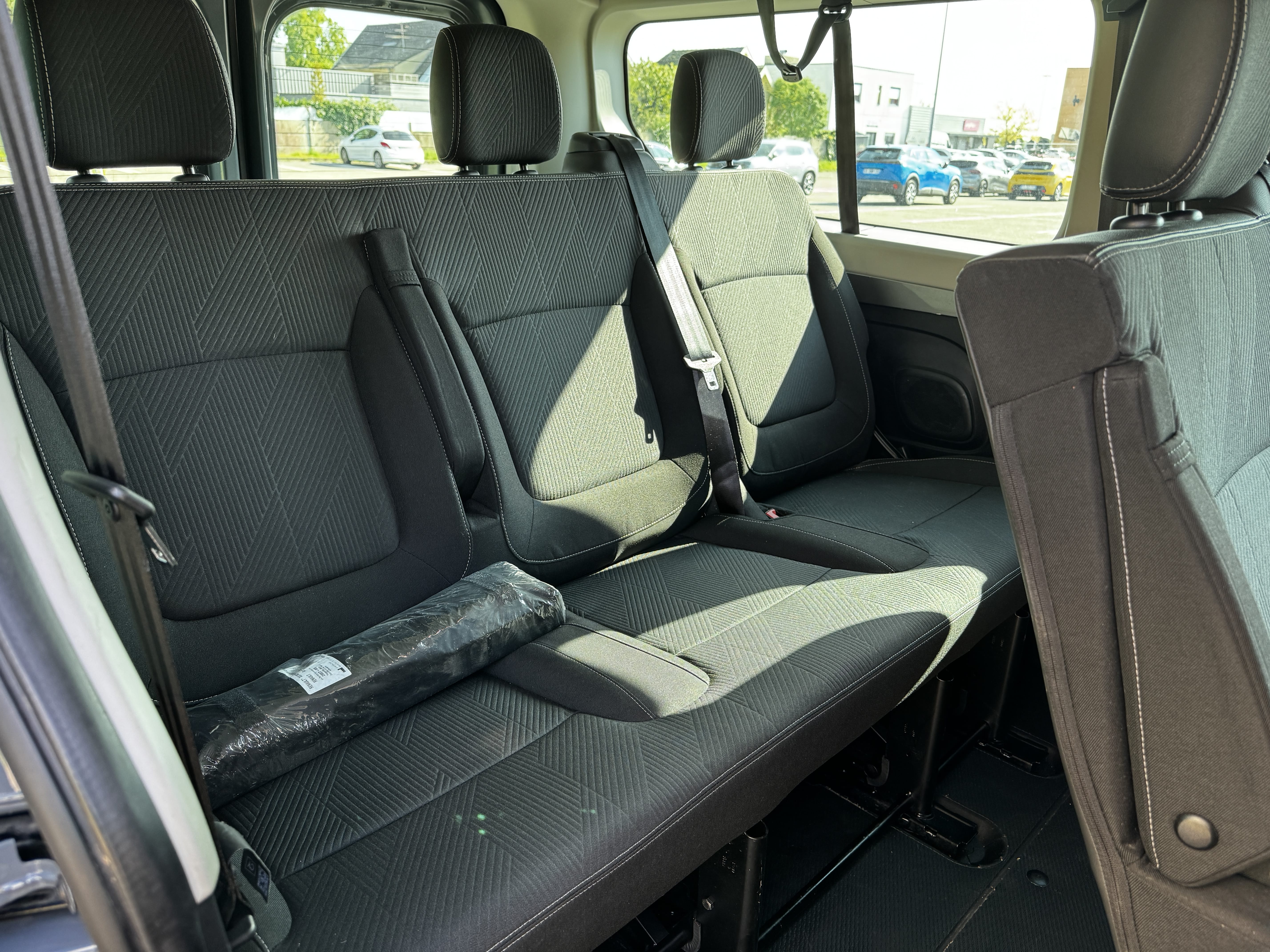 Renault Trafic Passenger 2,0 DCi 150cv avec Entrée audio / iPod