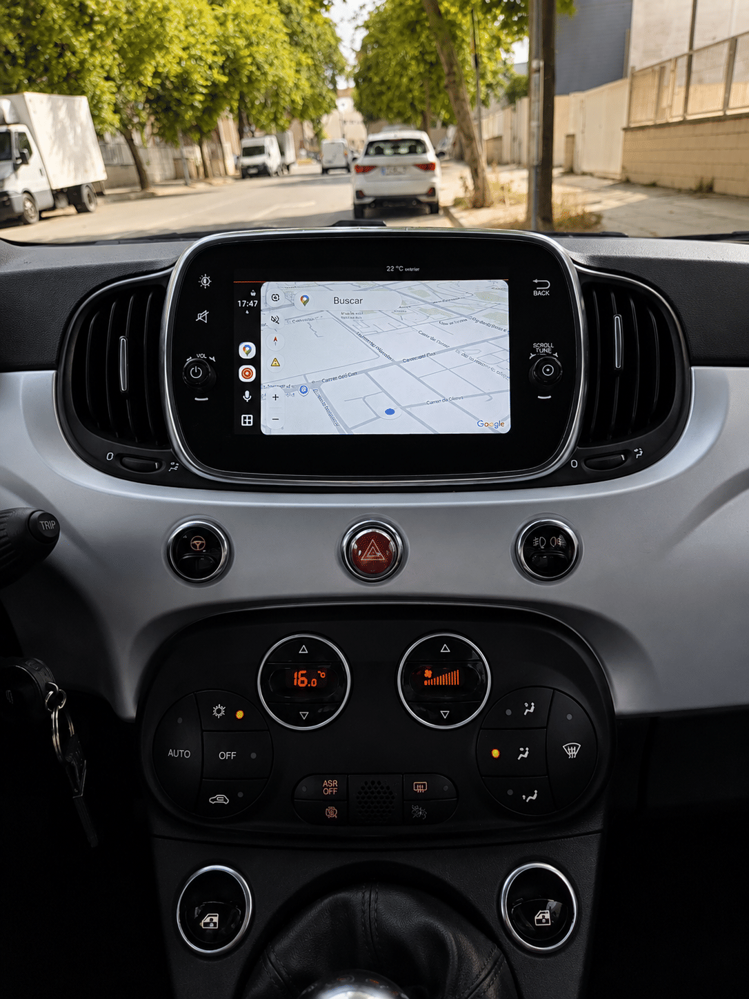 Fiat 500 Híbrido Google Edition avec Port USB