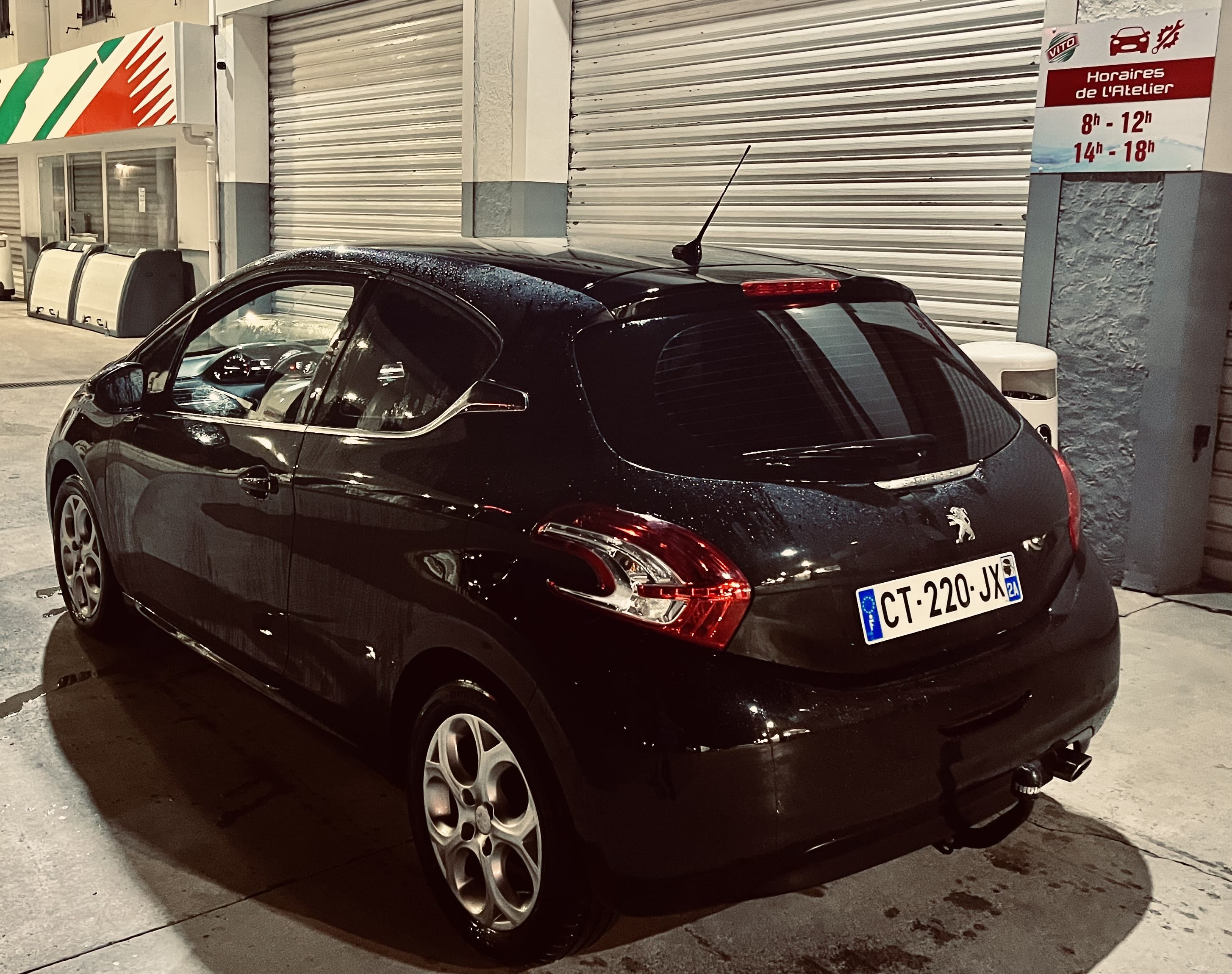 Peugeot 208 avec Siège bébé