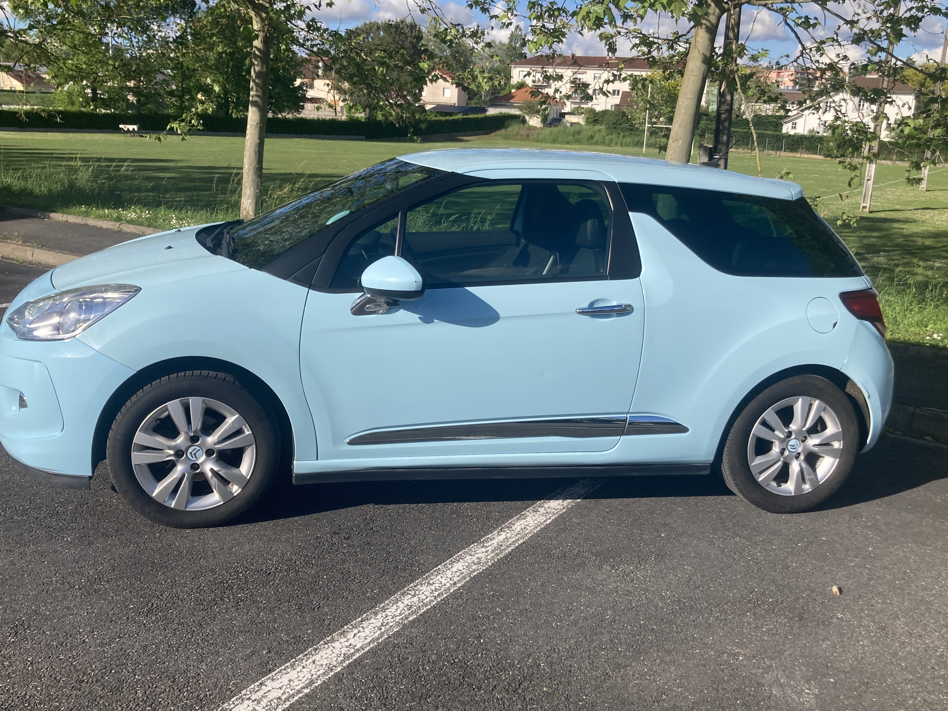 Citroen DS3 avec Siège bébé