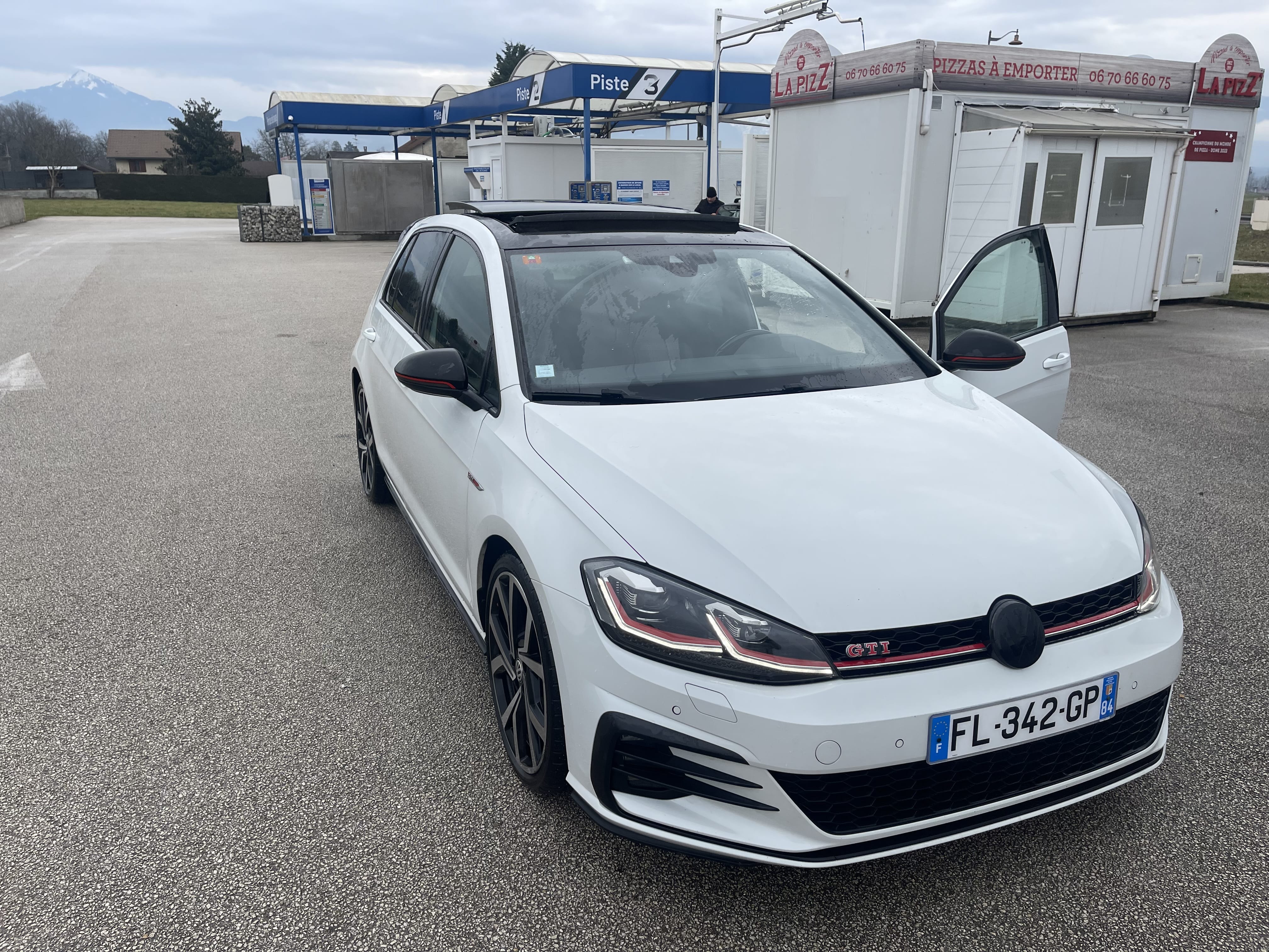 Volkswagen Golf GTI, 2017, Essence 98, automatique
