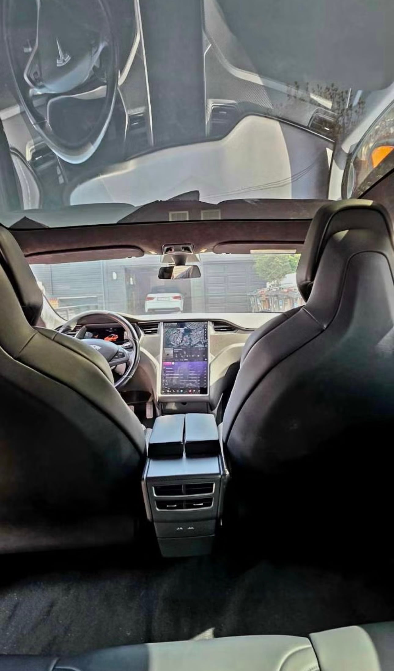 Tesla Model S med Aircondition