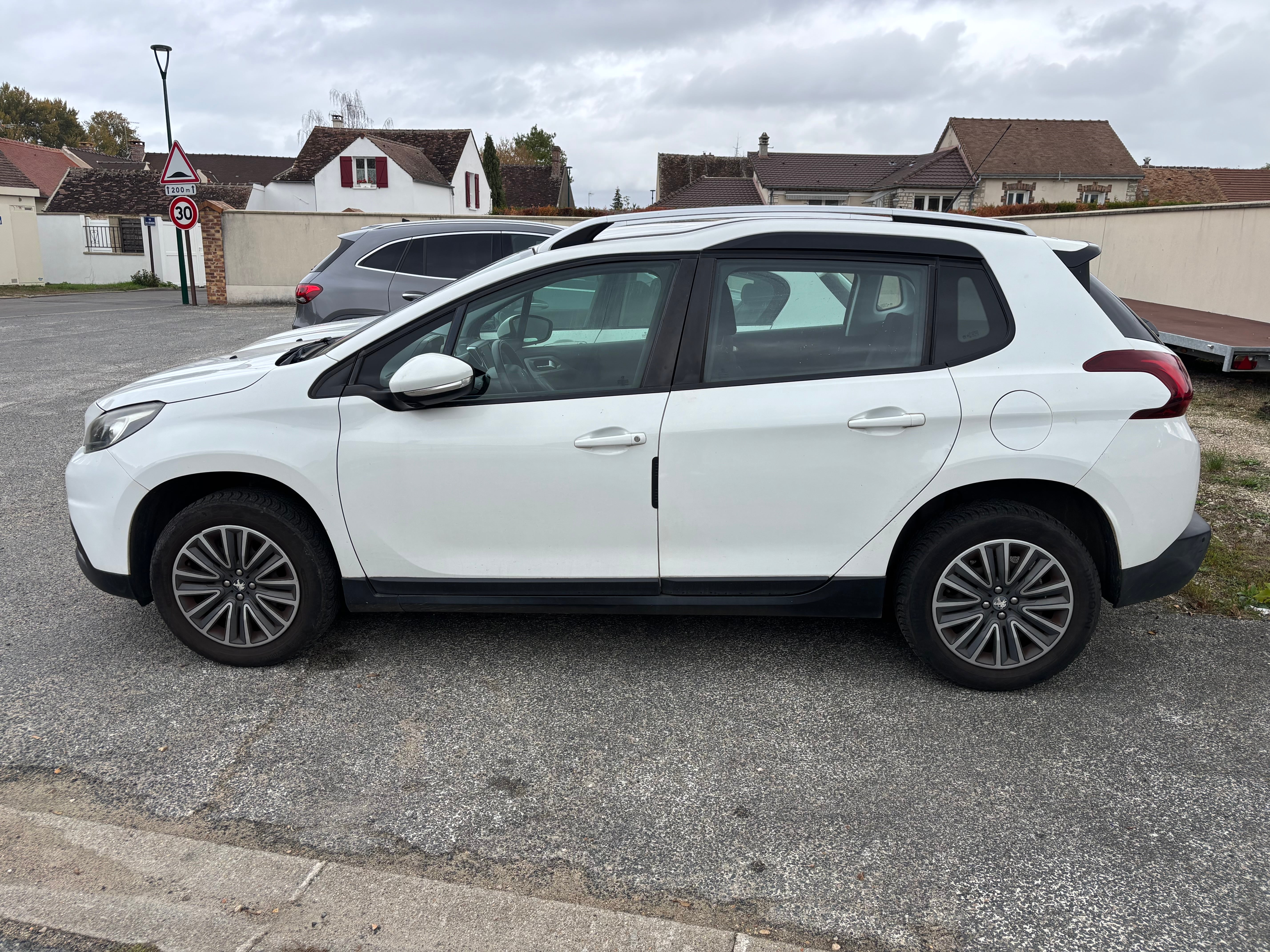 Peugeot 2008 avec Climatisation