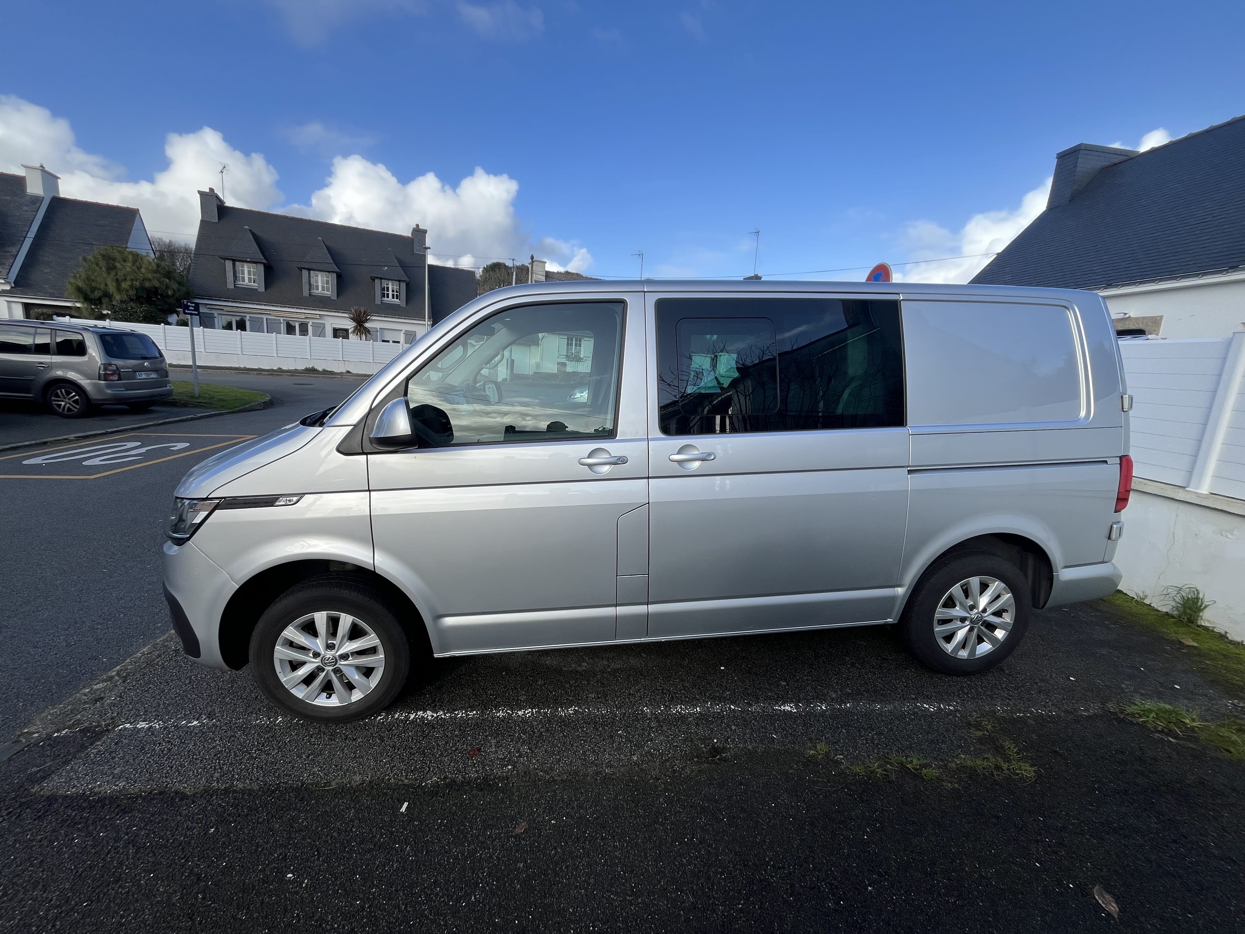 Volkswagen Transporter 6.1 Business Line avec Climatisation