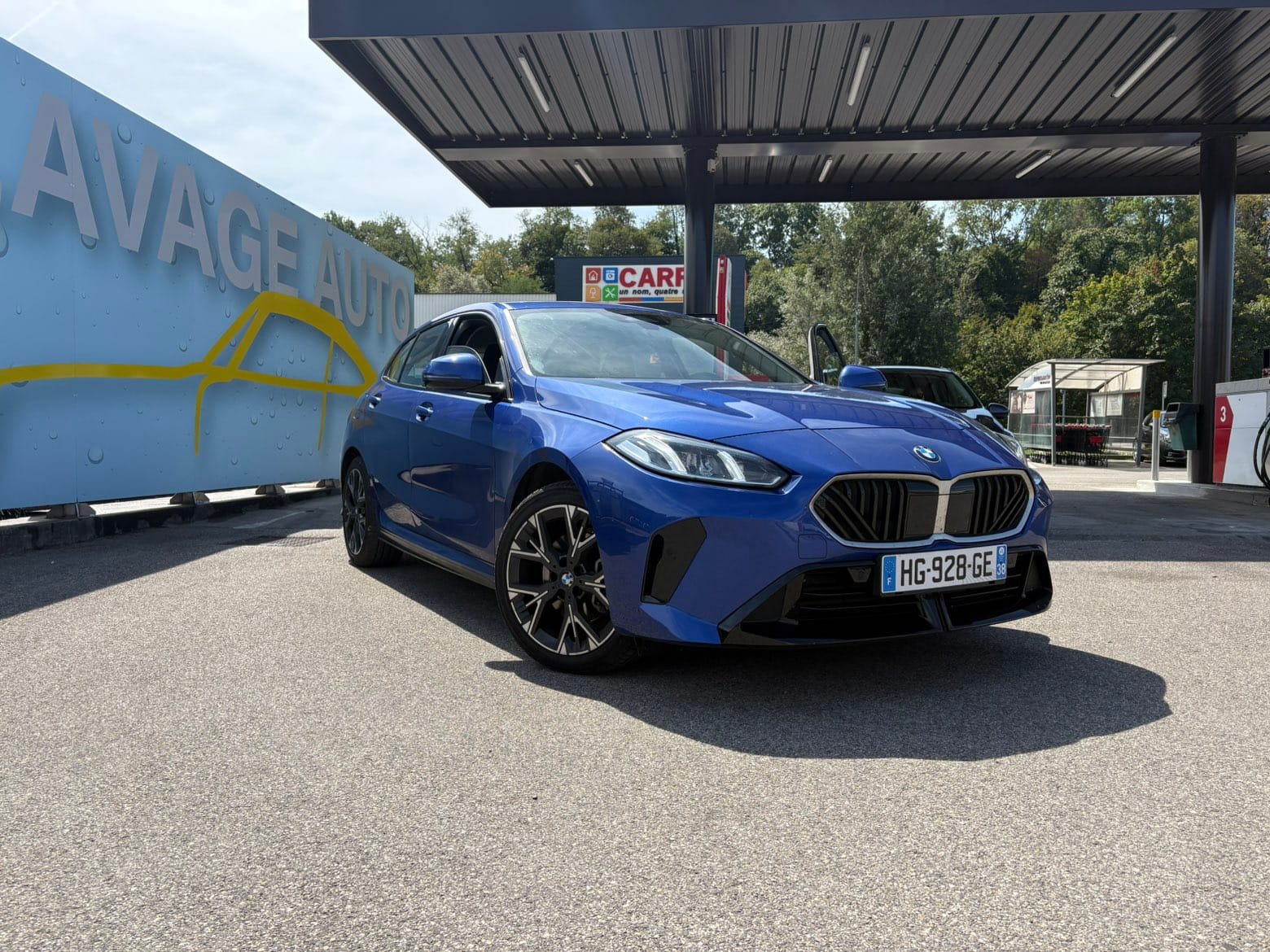 BMW Série 1 M Sport, 2025, Essence 95 / Électrique (hybride), automatique