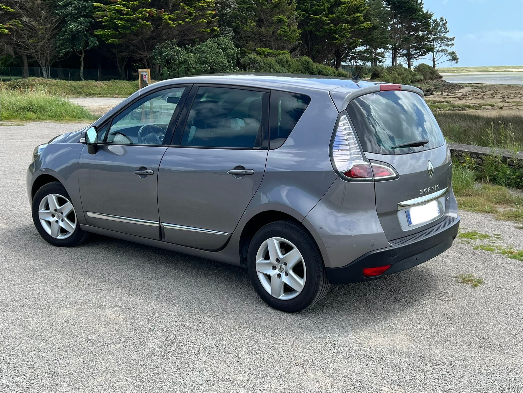 Renault Scenic 1.5 DCI avec Caméra de recul